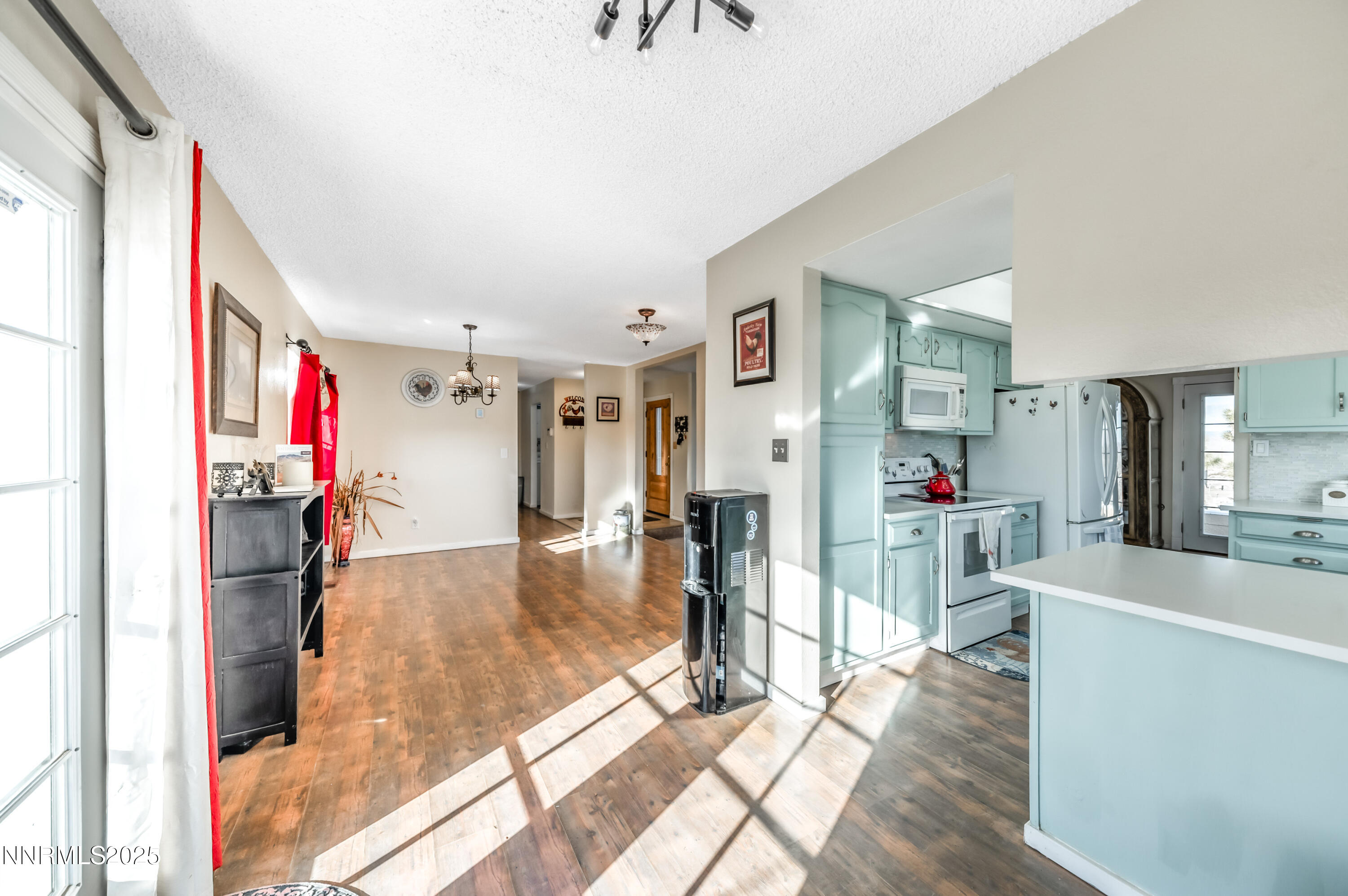 5025 Jackrabbit Road