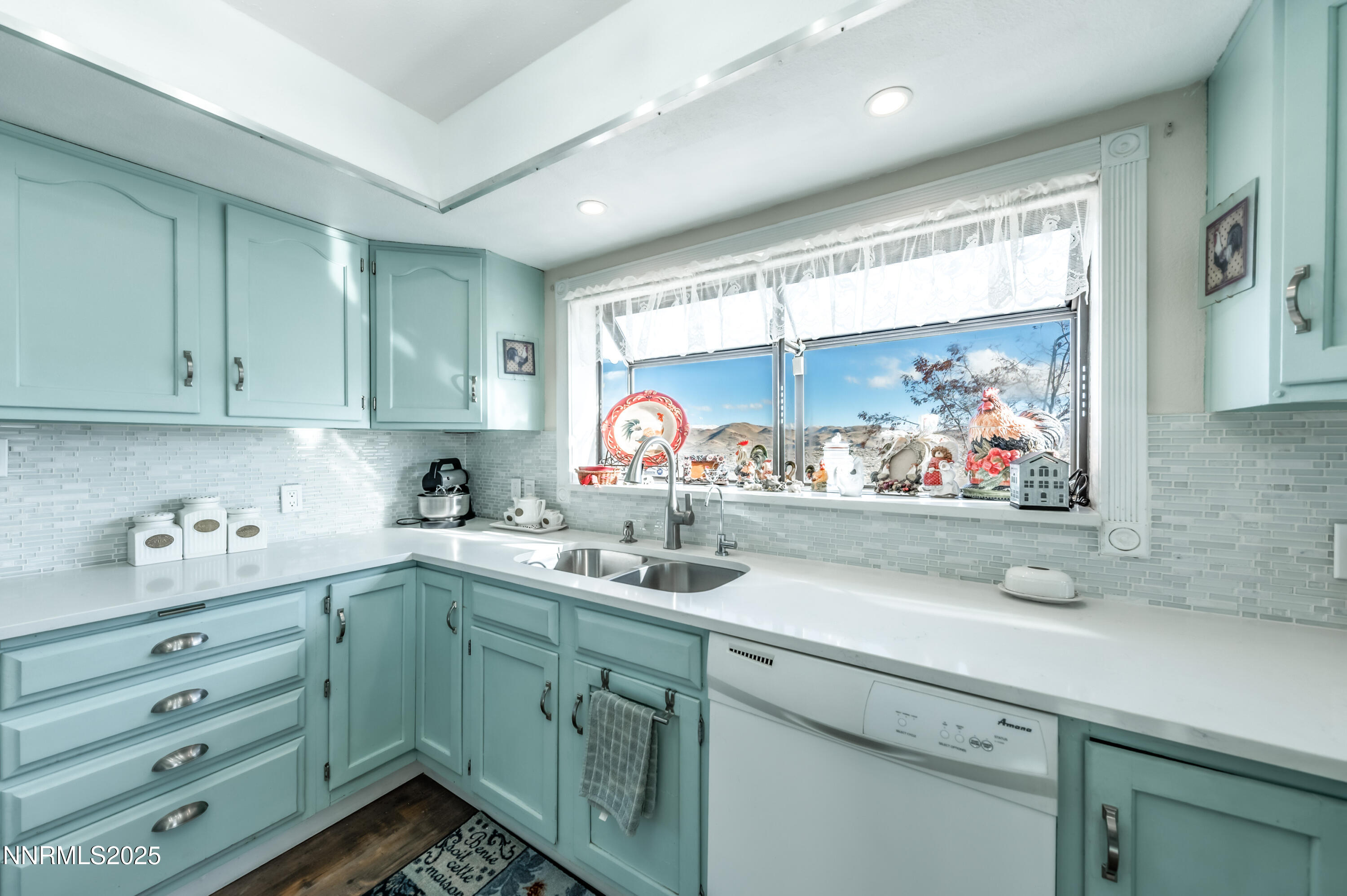 5025 Jackrabbit Road