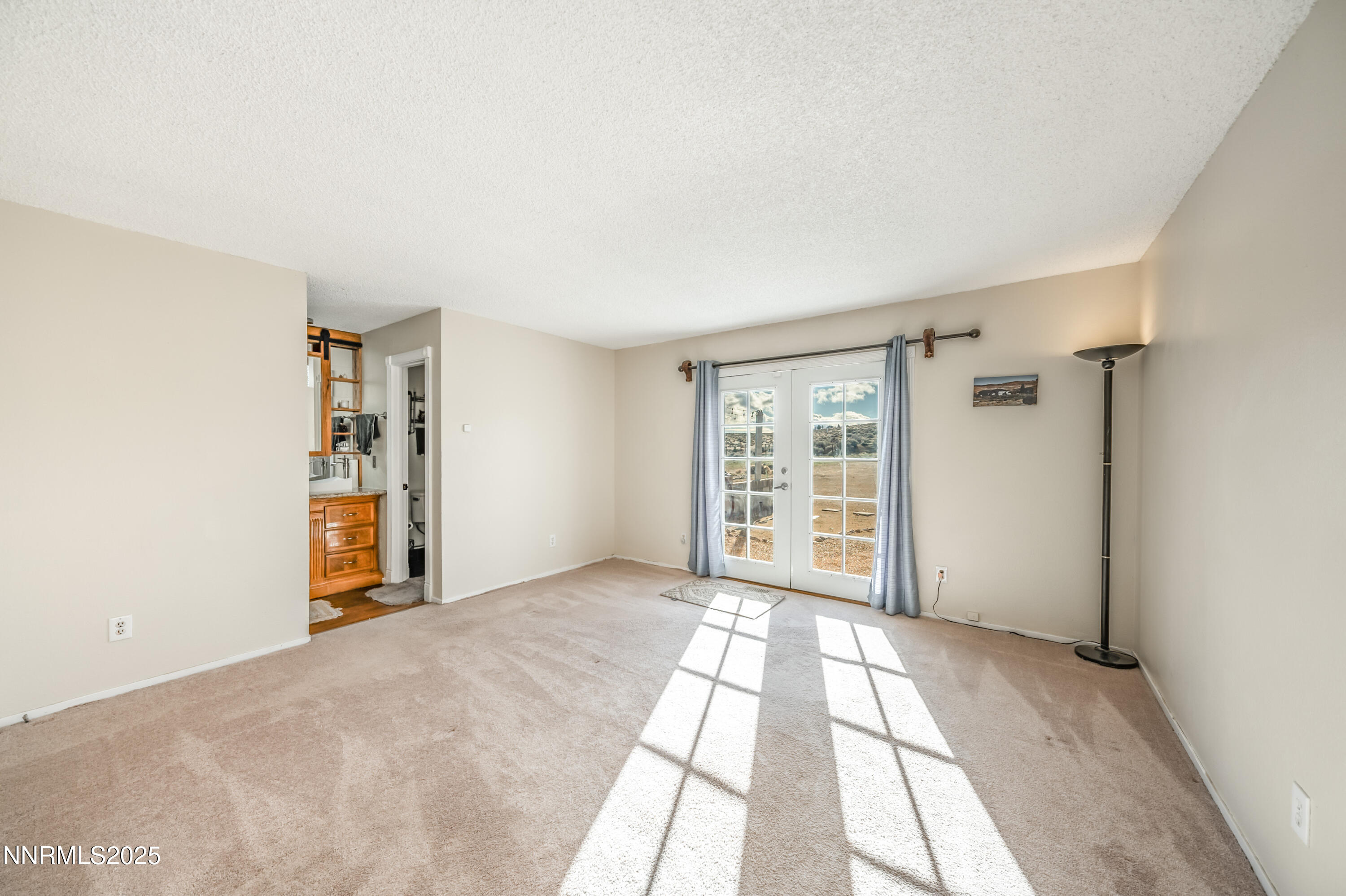 5025 Jackrabbit Road