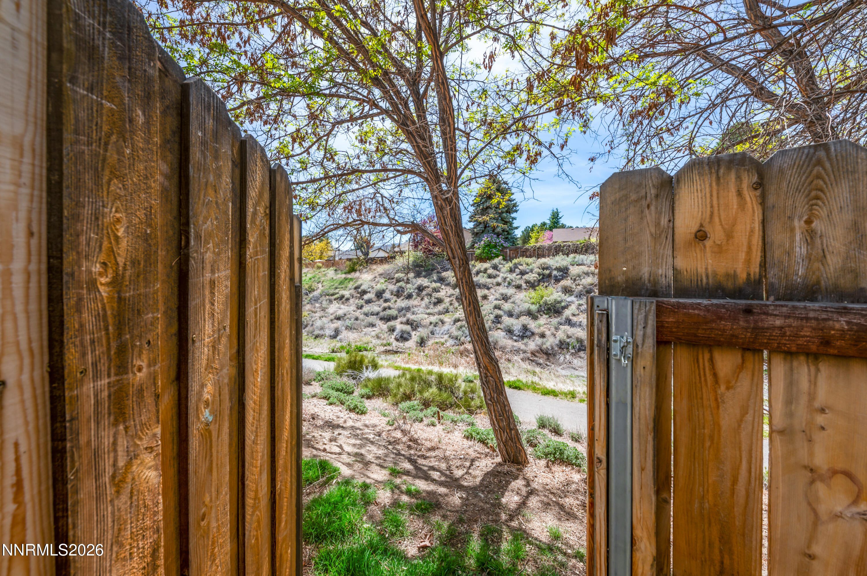 1789 Lakeland Hills Drive