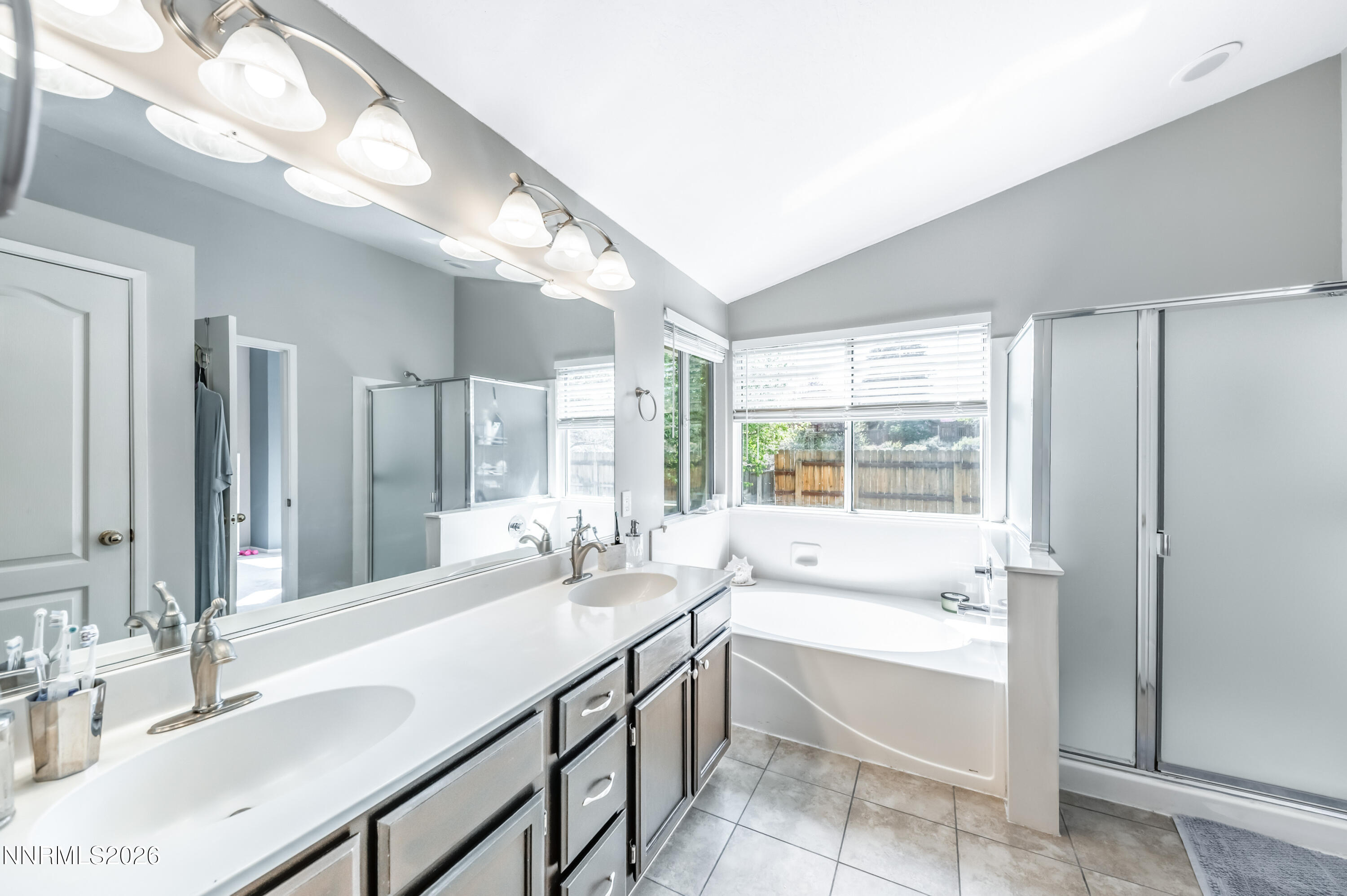 1789 Lakeland Hills Drive