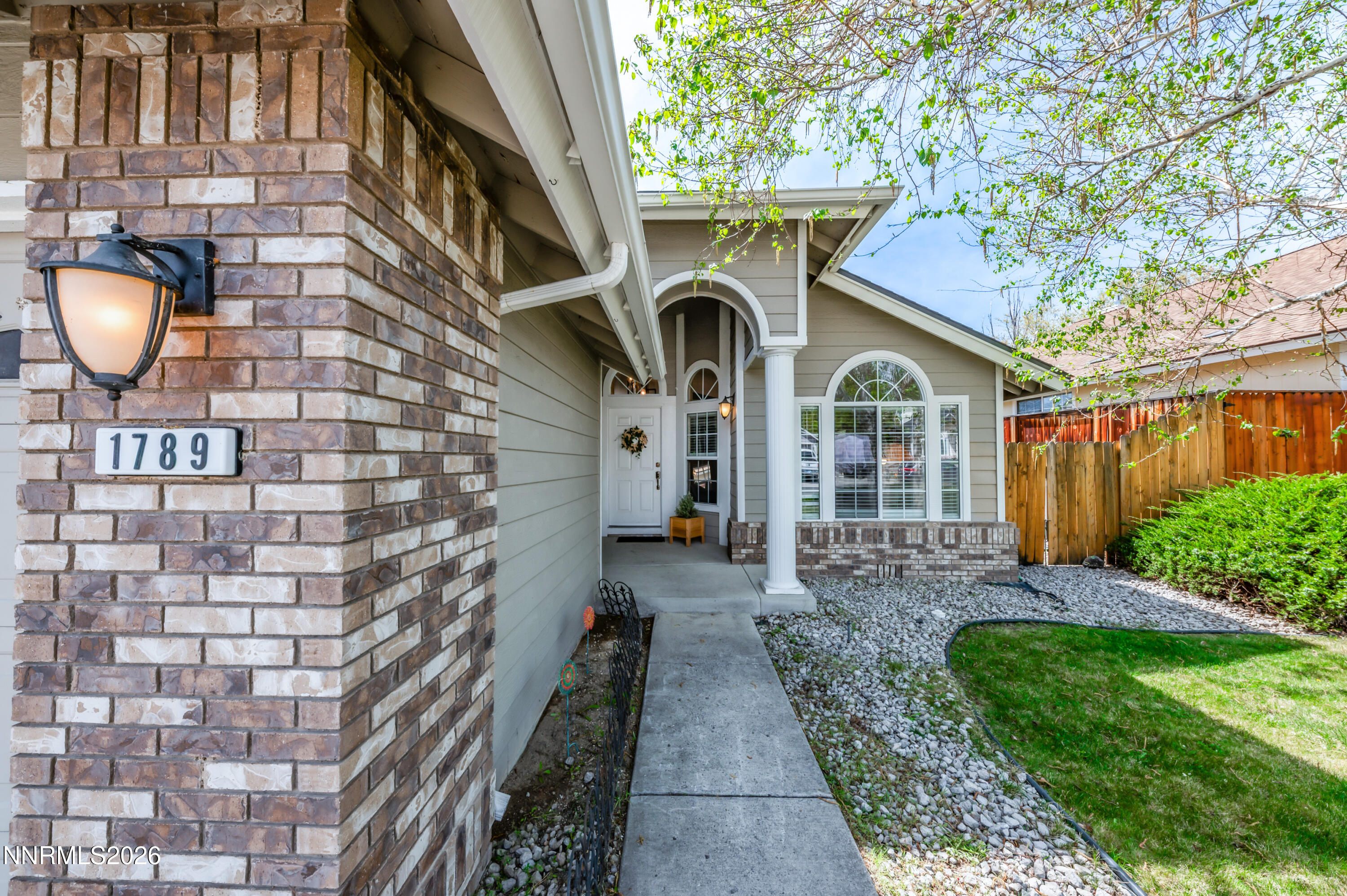 1789 Lakeland Hills Drive