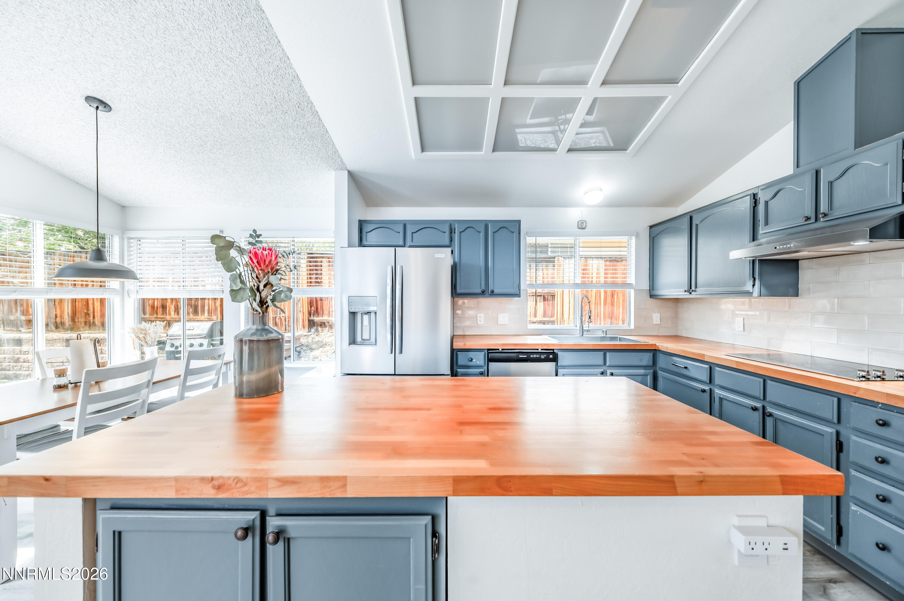 1789 Lakeland Hills Drive