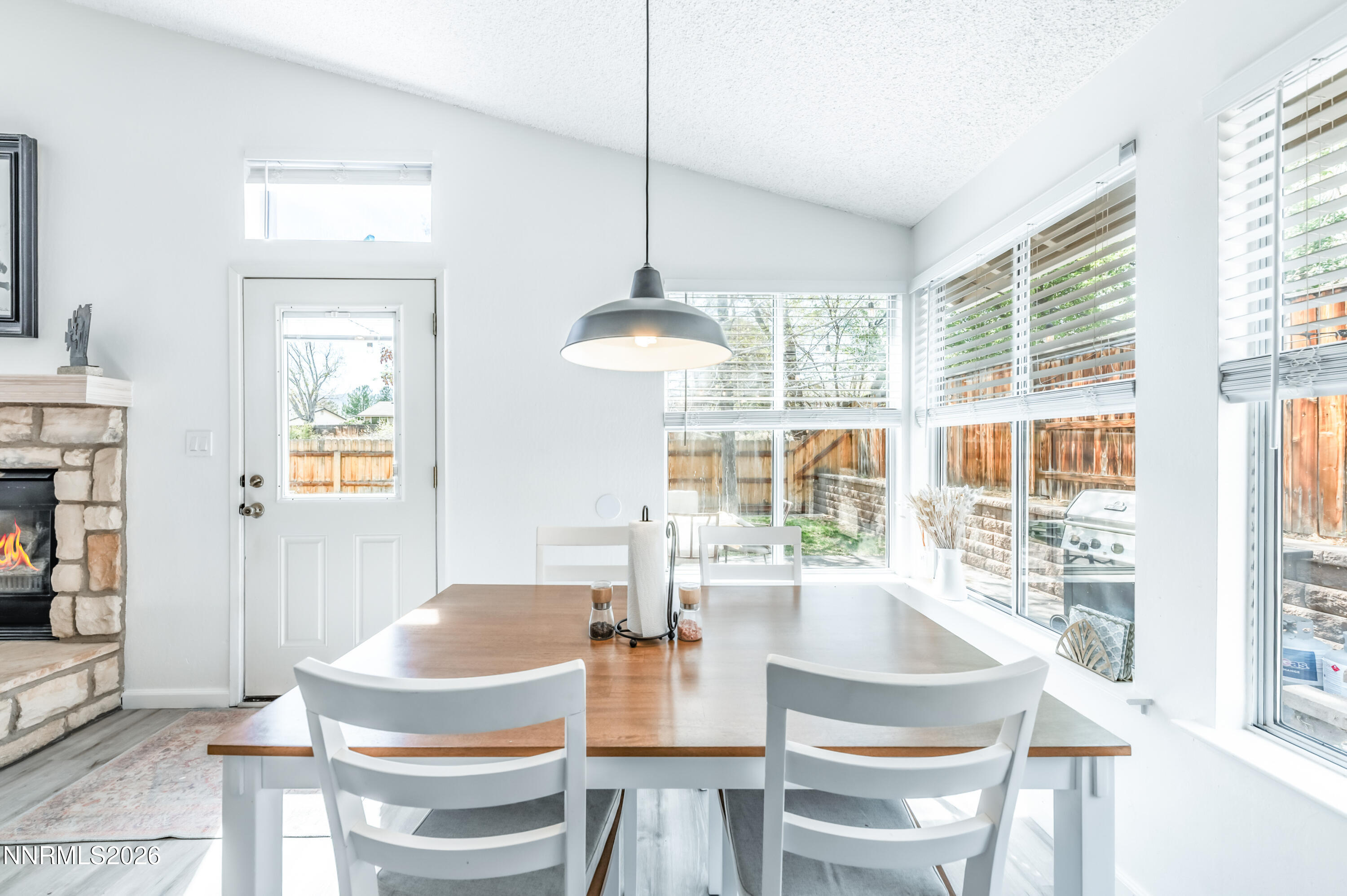 1789 Lakeland Hills Drive