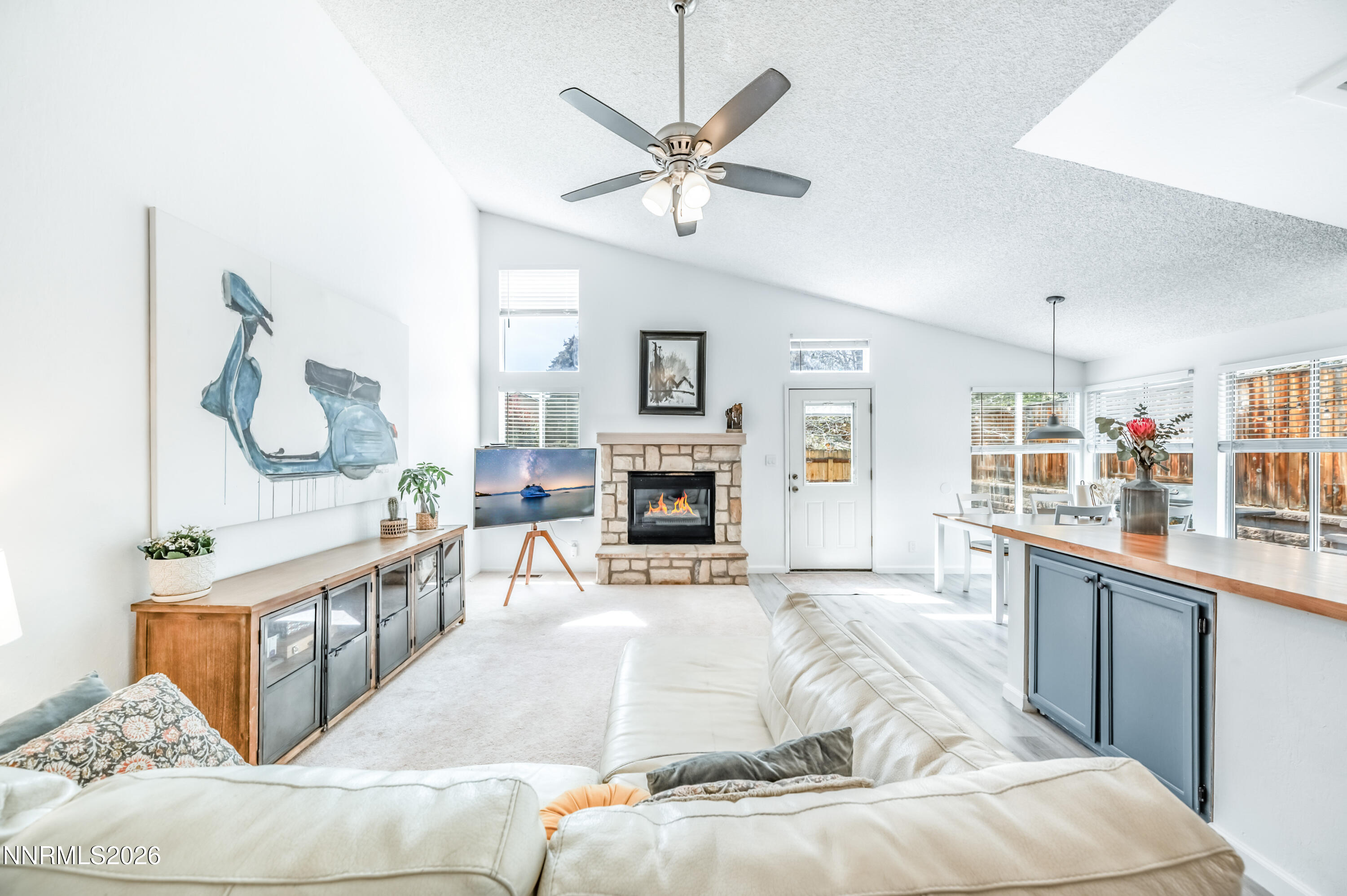 1789 Lakeland Hills Drive