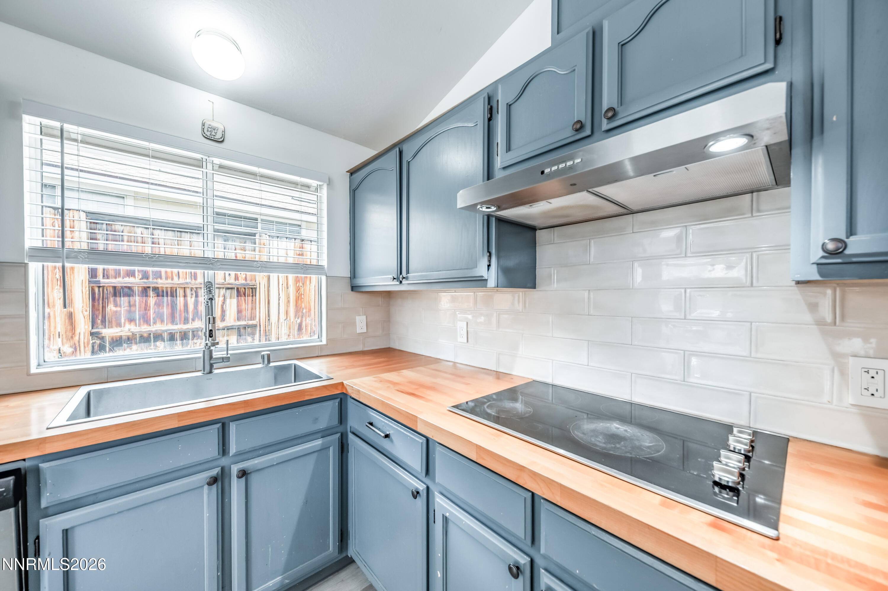 1789 Lakeland Hills Drive