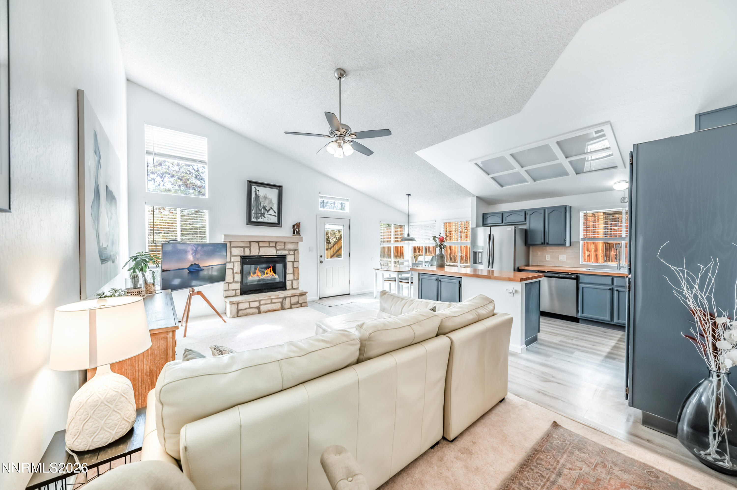 1789 Lakeland Hills Drive