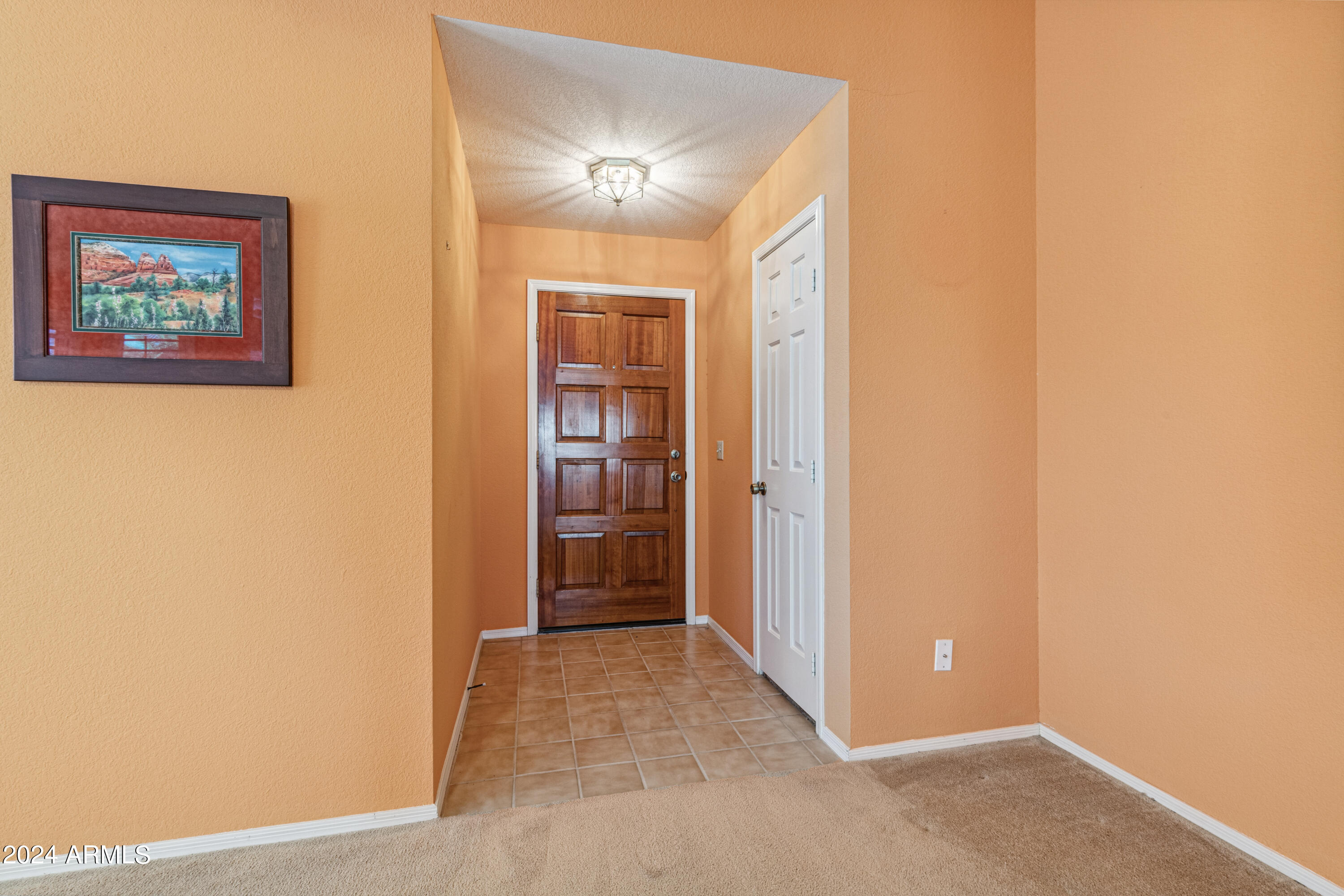 4013 N RANIER