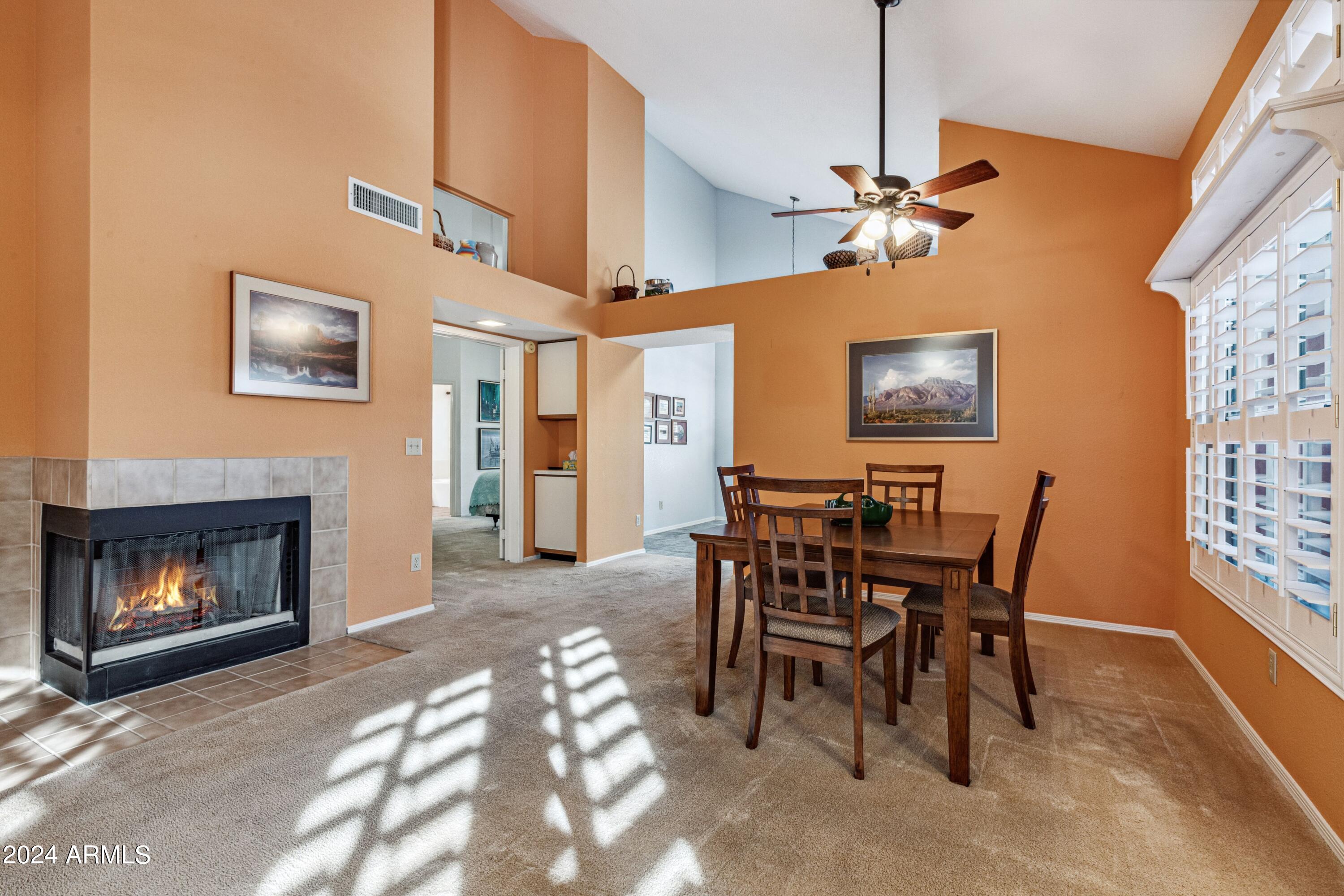 4013 N RANIER