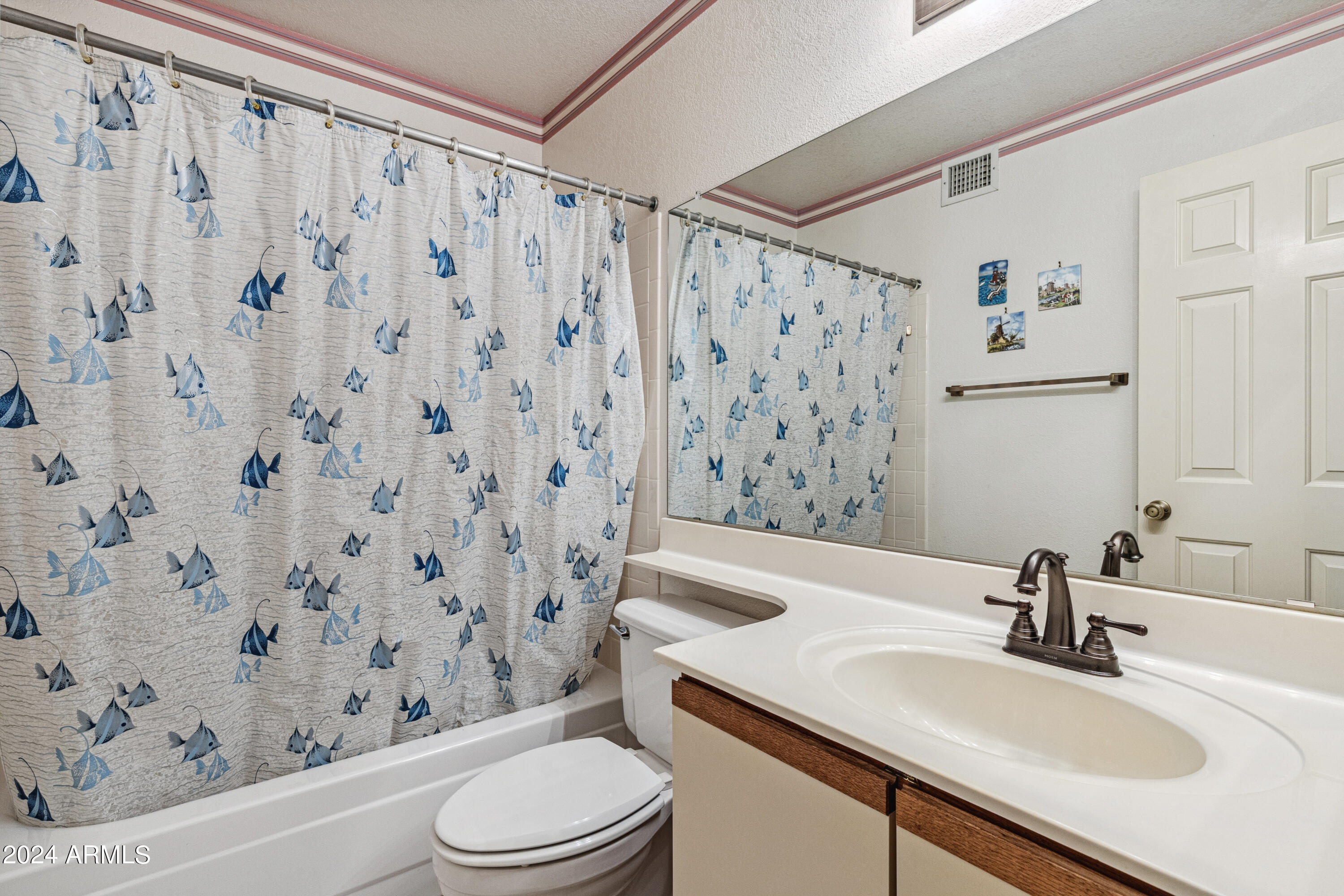 4013 N RANIER