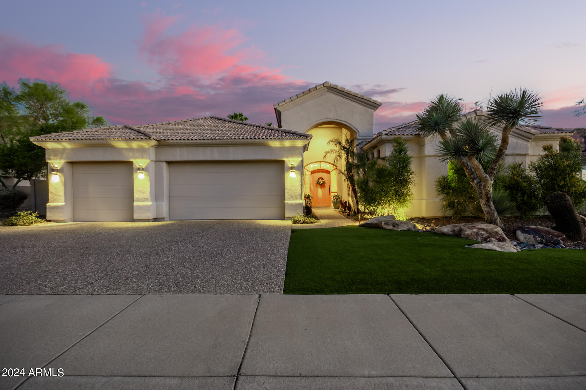 11125 E CANNON Drive