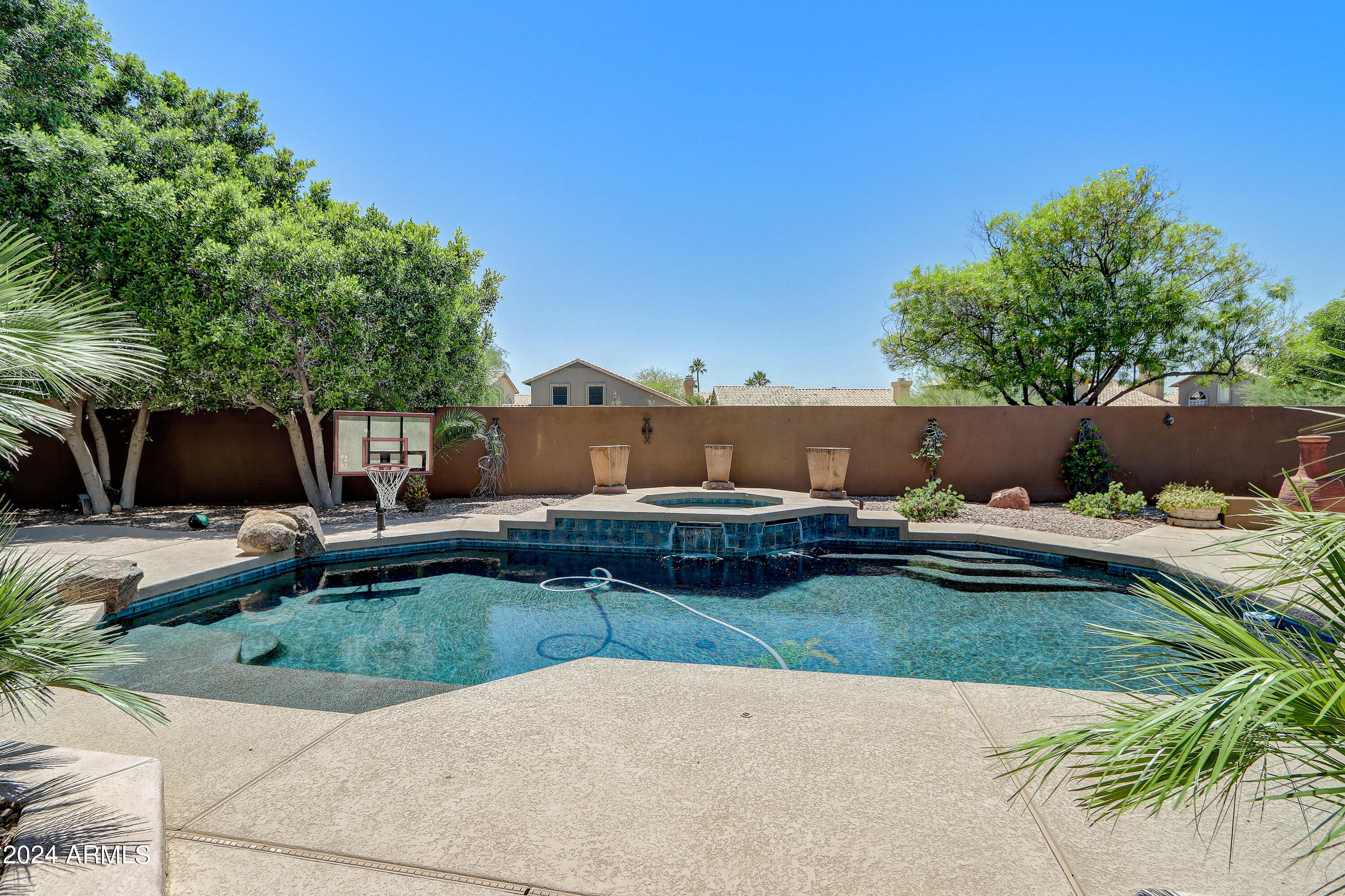 1455 E AMBERWOOD Drive