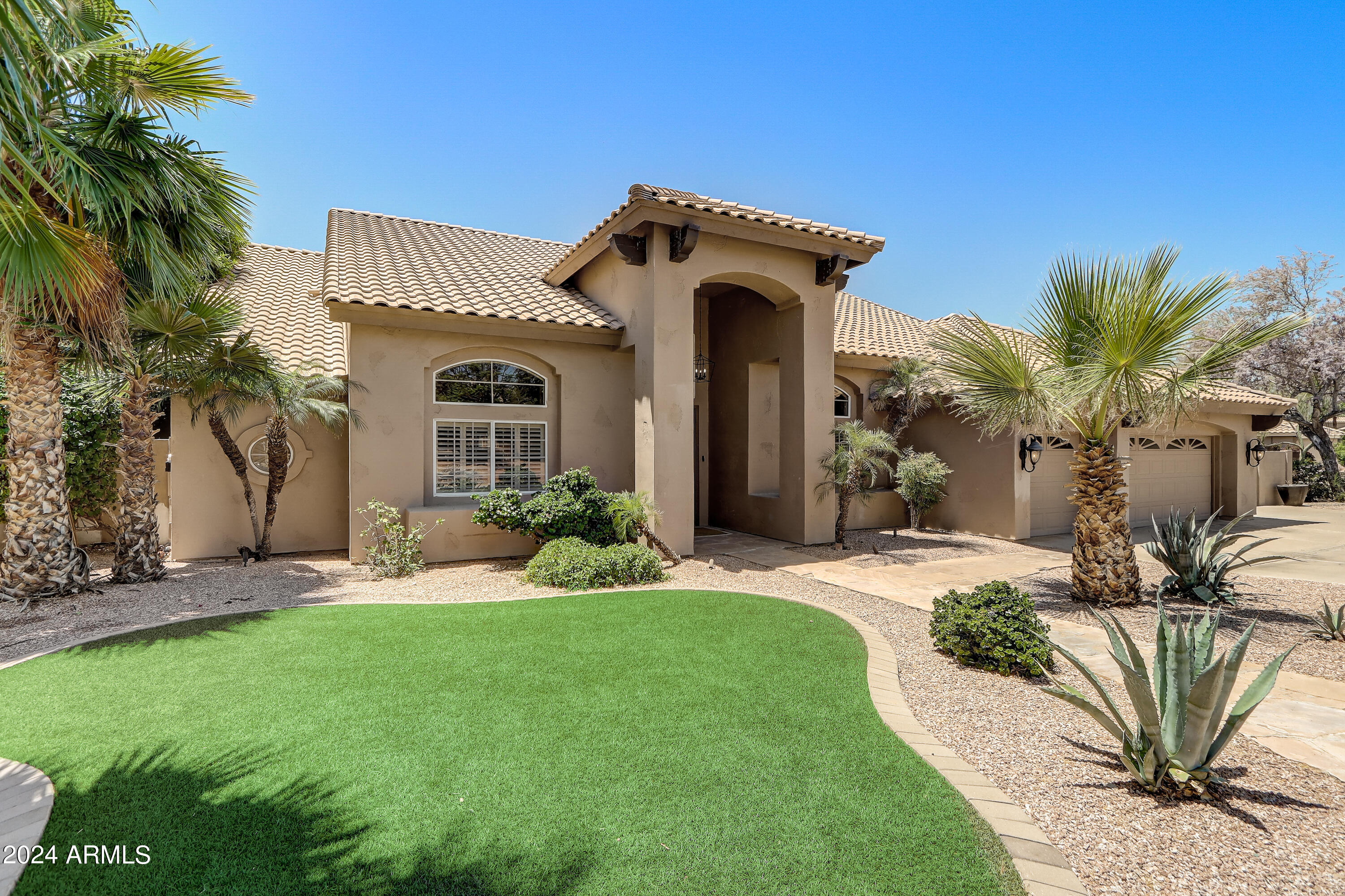 1455 E AMBERWOOD Drive