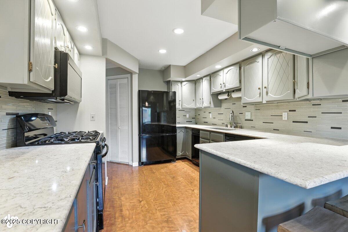 7837 Raymar Circle