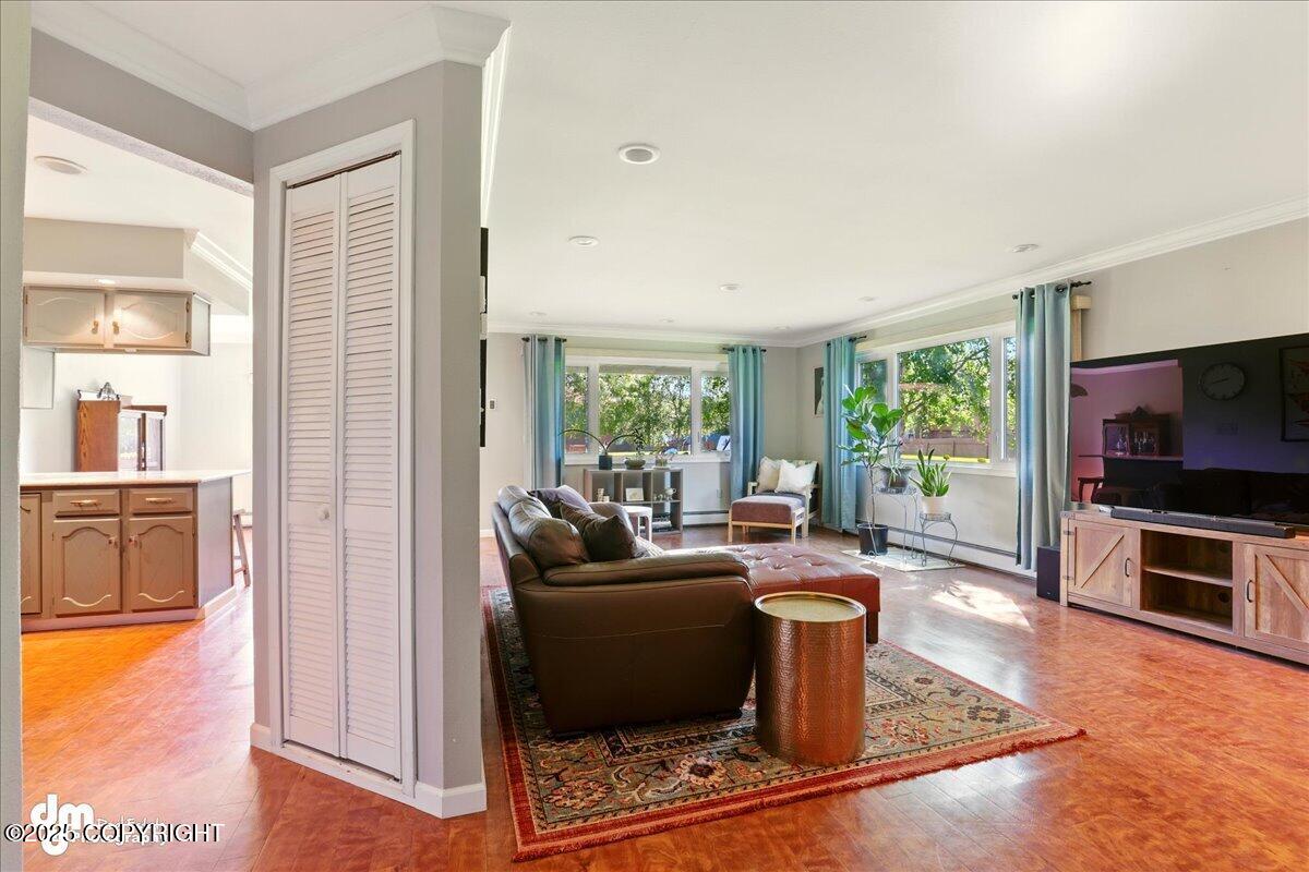 7837 Raymar Circle