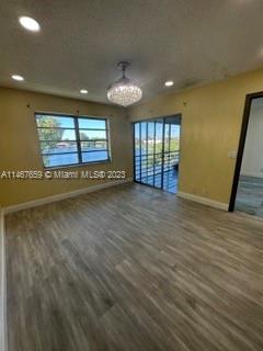 531 W Kalmia Dr # 4