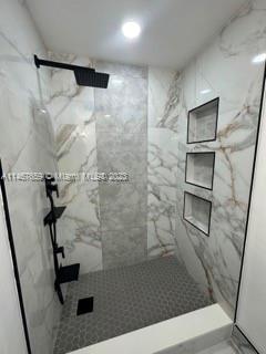 531 W Kalmia Dr # 4