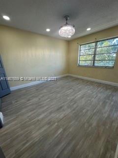 531 W Kalmia Dr # 4