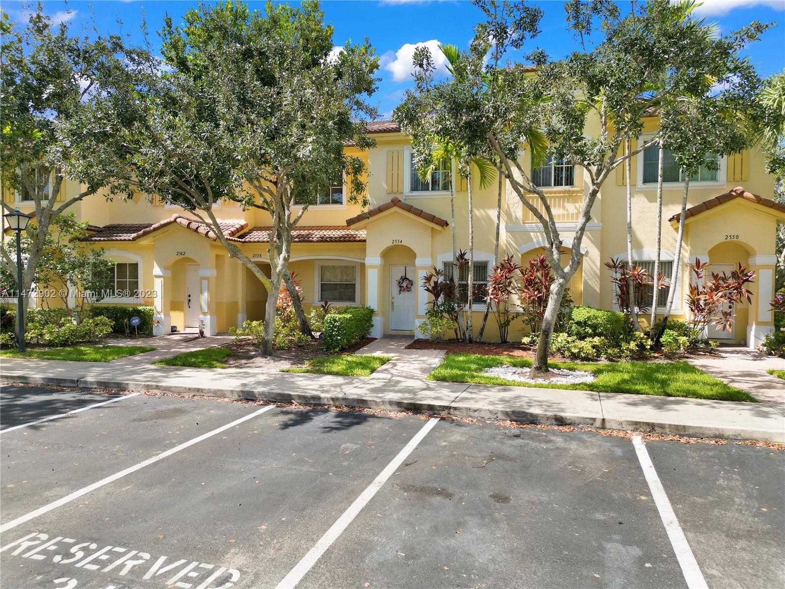2554 SW 83rd Ter # 105