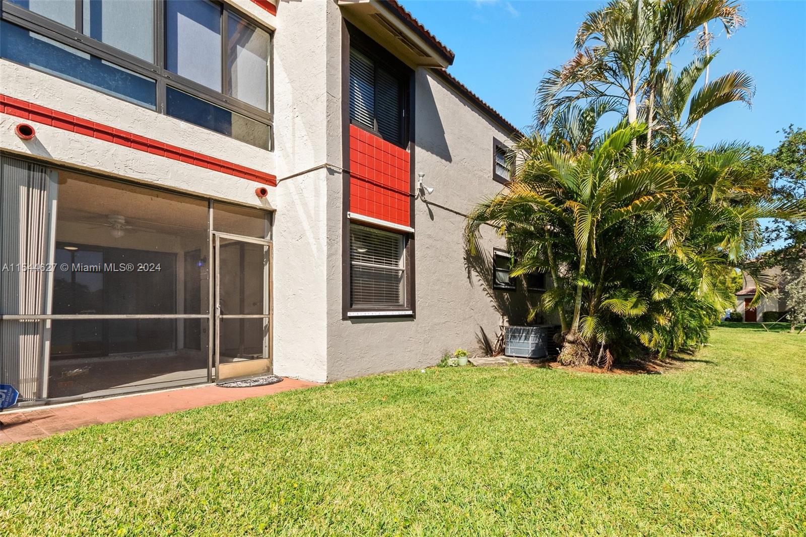 11446 NW 10th St # 11446