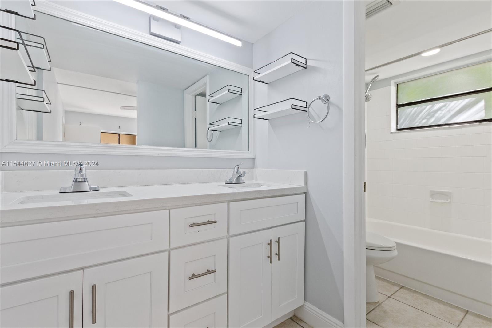 11446 NW 10th St # 11446