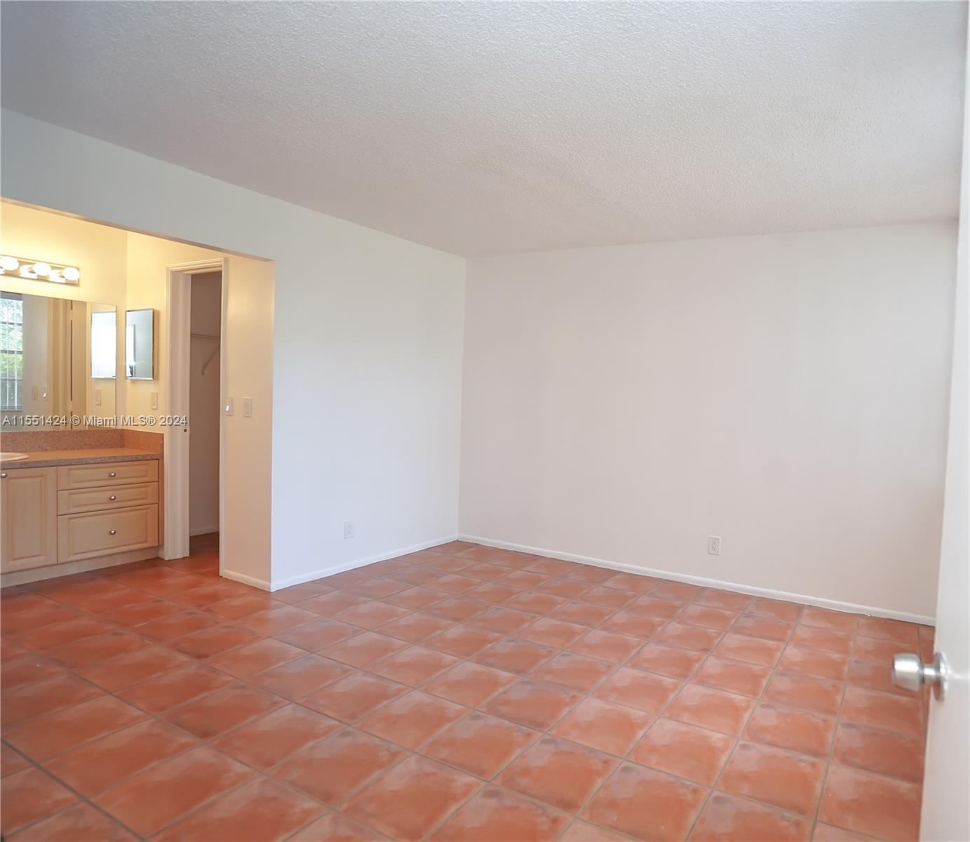 9481 Evergreen Pl # 103