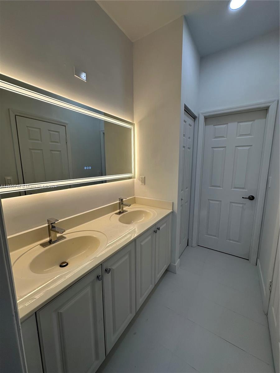 3006 NW 30th Way # 3006