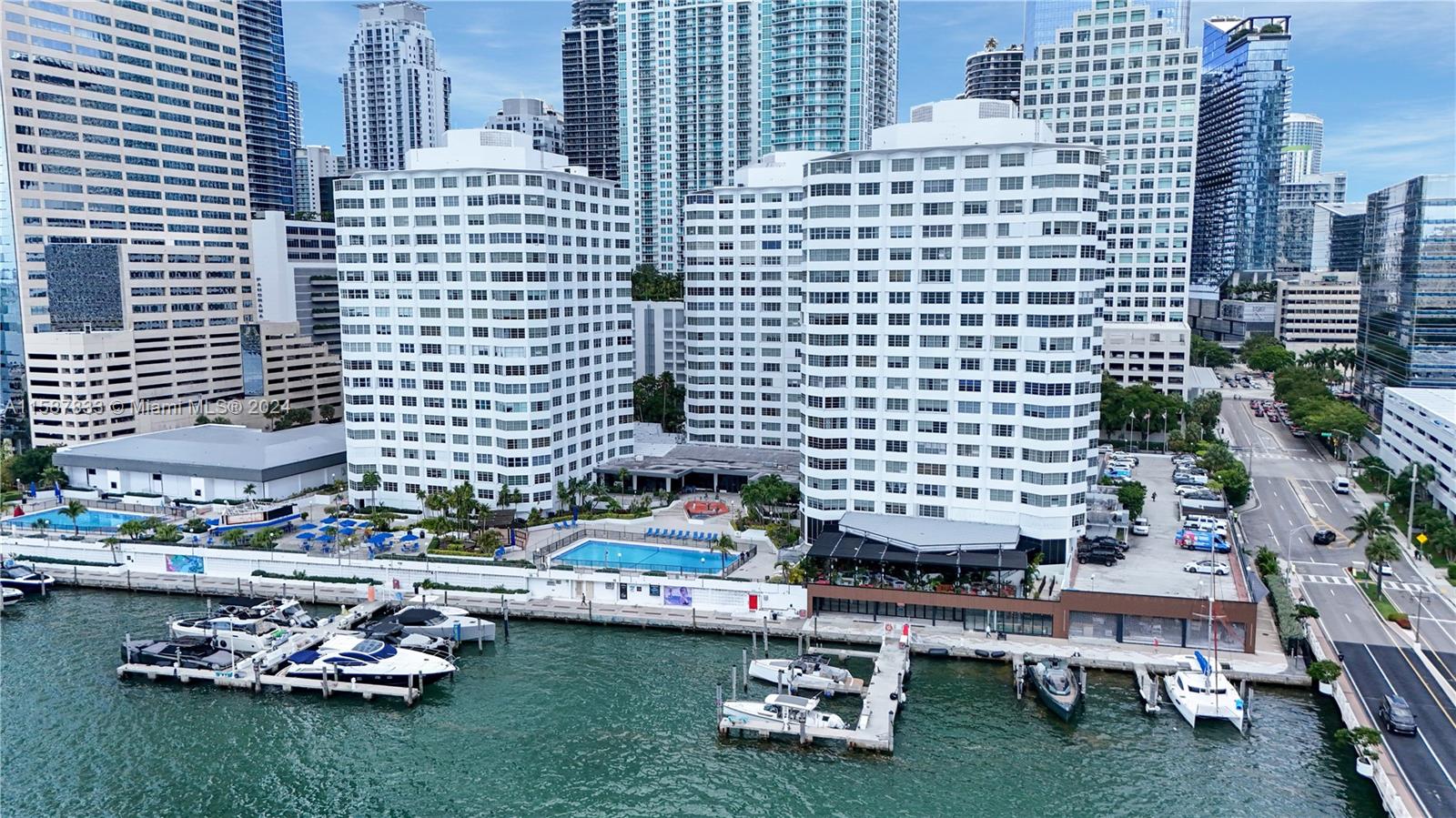 801 Brickell Bay Dr # 1070