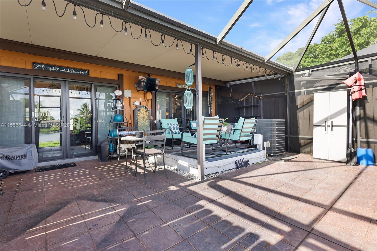 11070 Redwood Ave # 11070