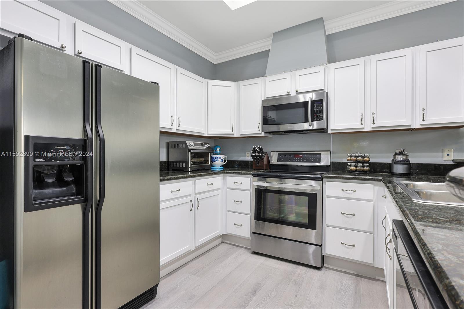 525 SW 18th Ave # 21