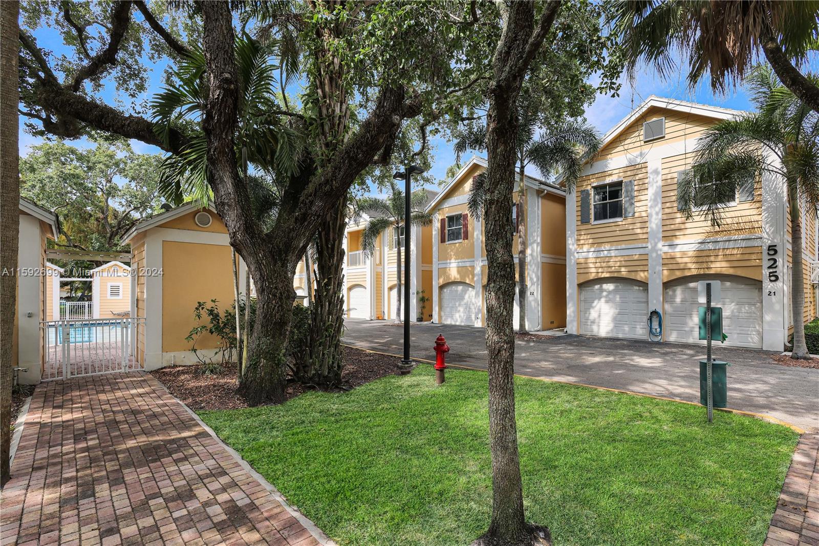 525 SW 18th Ave # 21