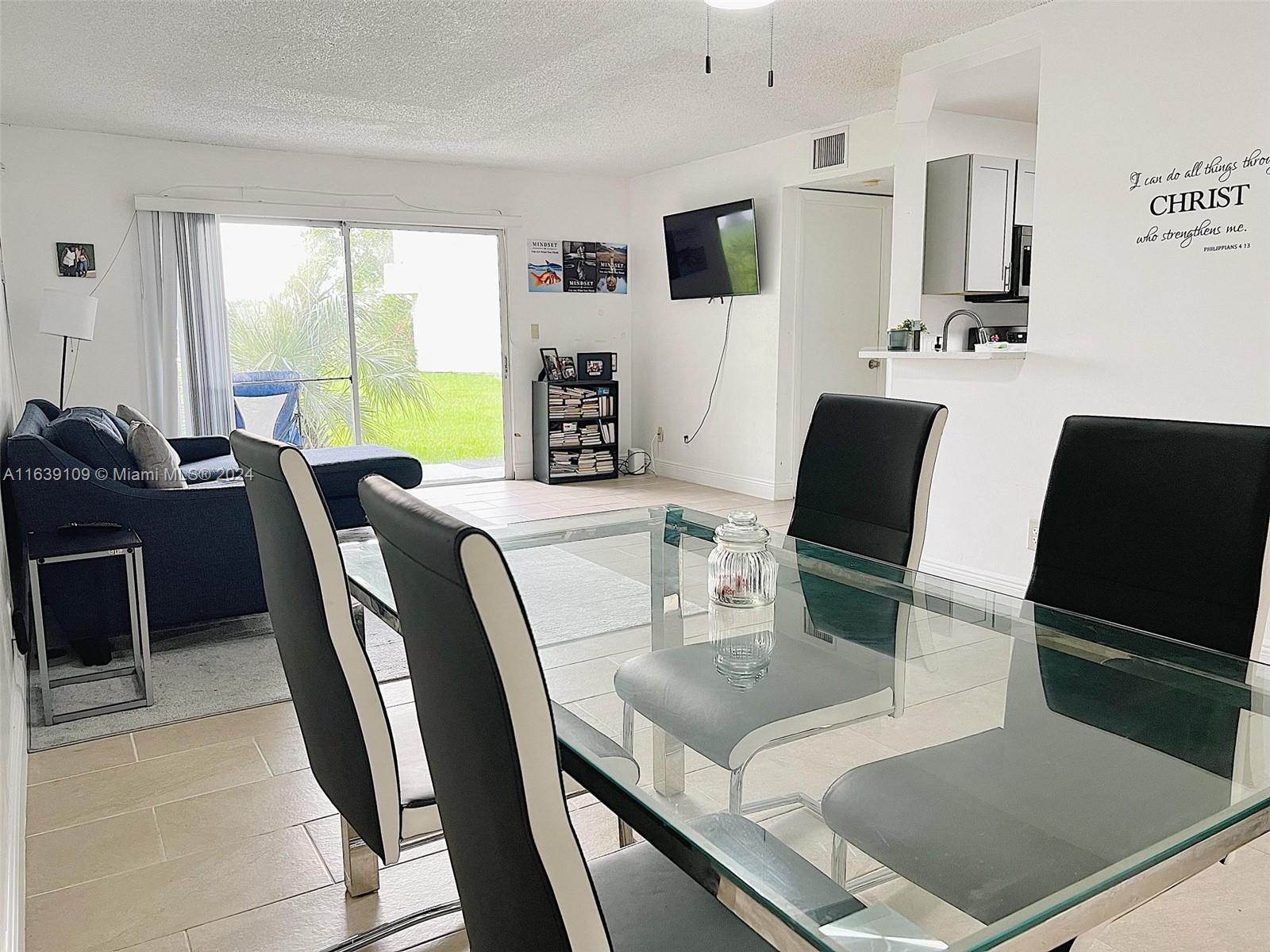 3461 NW 44th St # 106