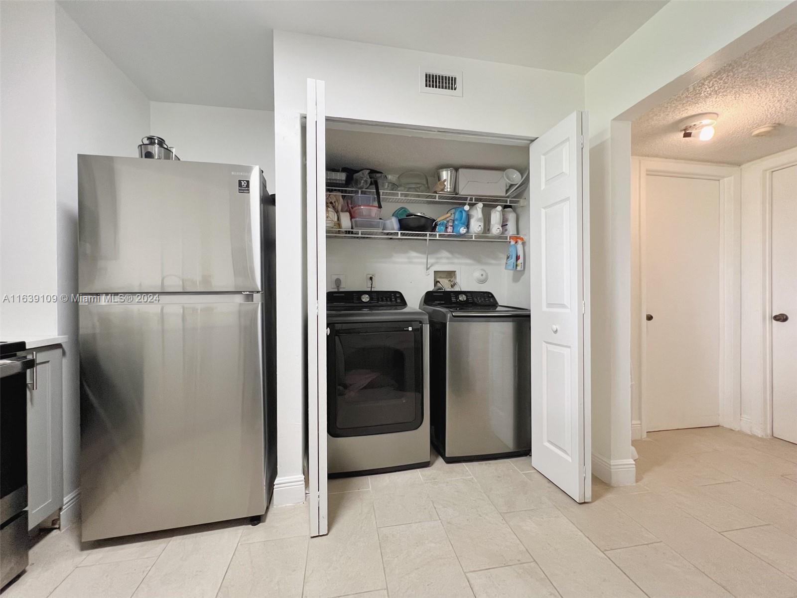 3461 NW 44th St # 106