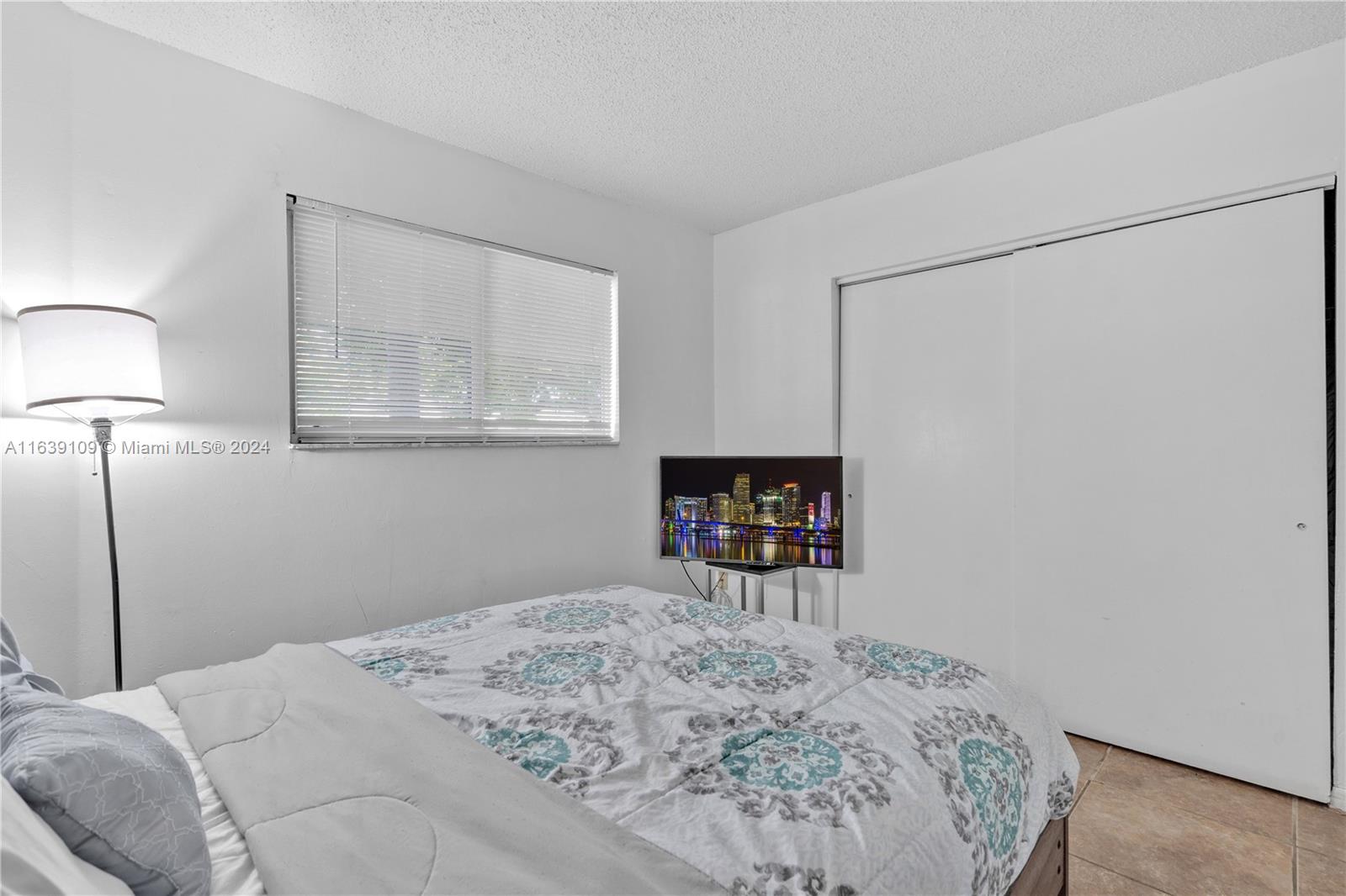 3461 NW 44th St # 106