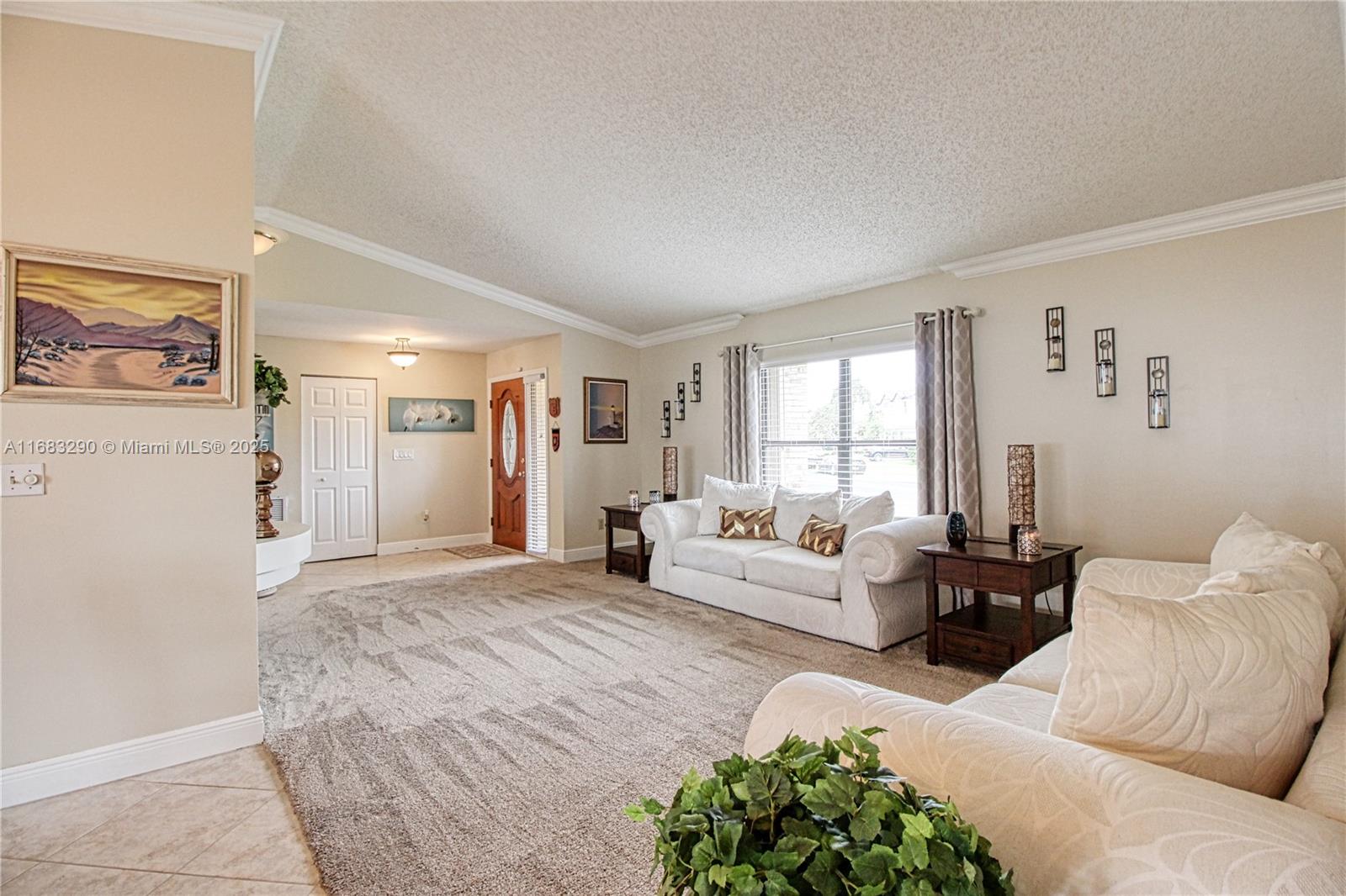 5221 King Arthur Ave