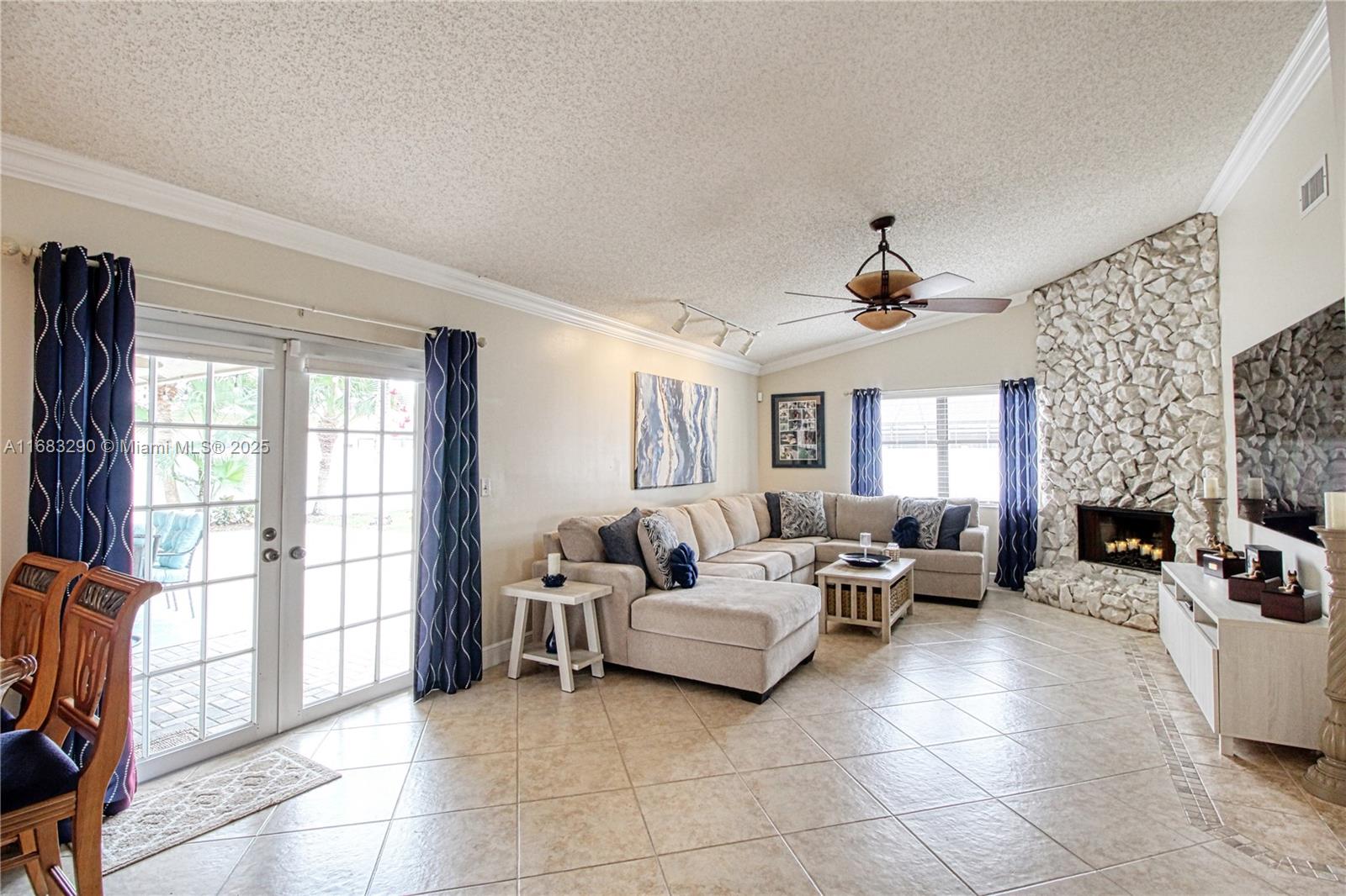 5221 King Arthur Ave