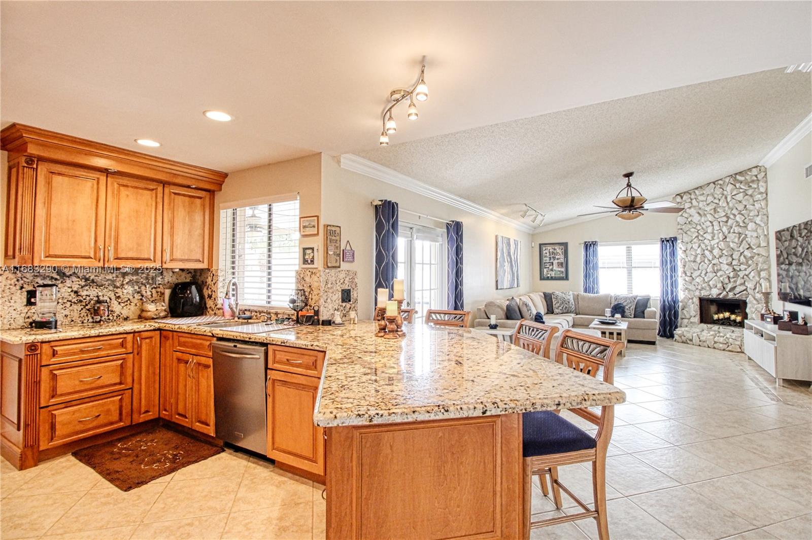 5221 King Arthur Ave