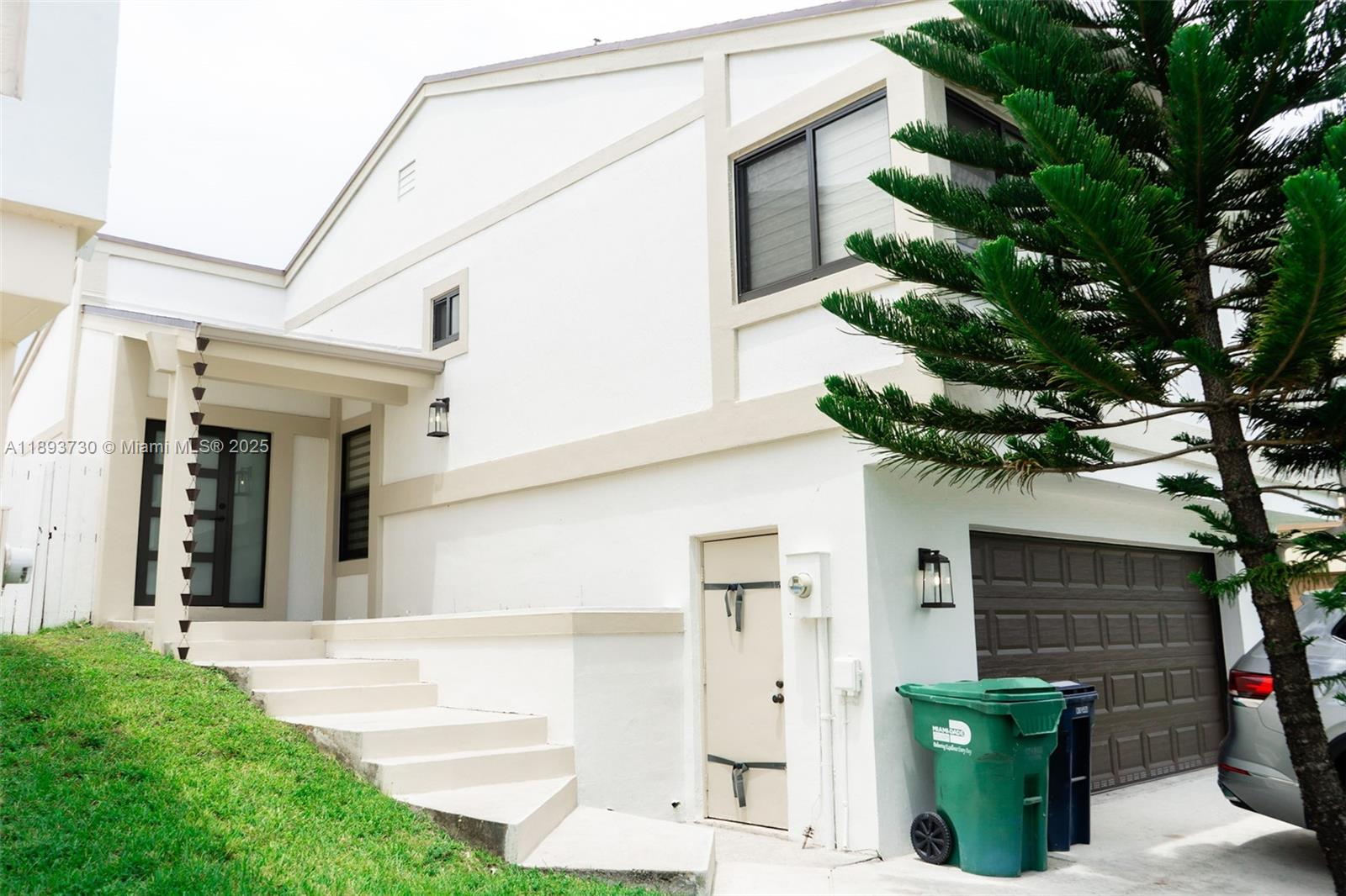 21900 SW 100th Pl