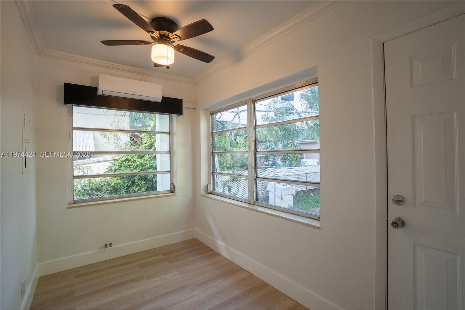 3665 SW 16th St # 3665