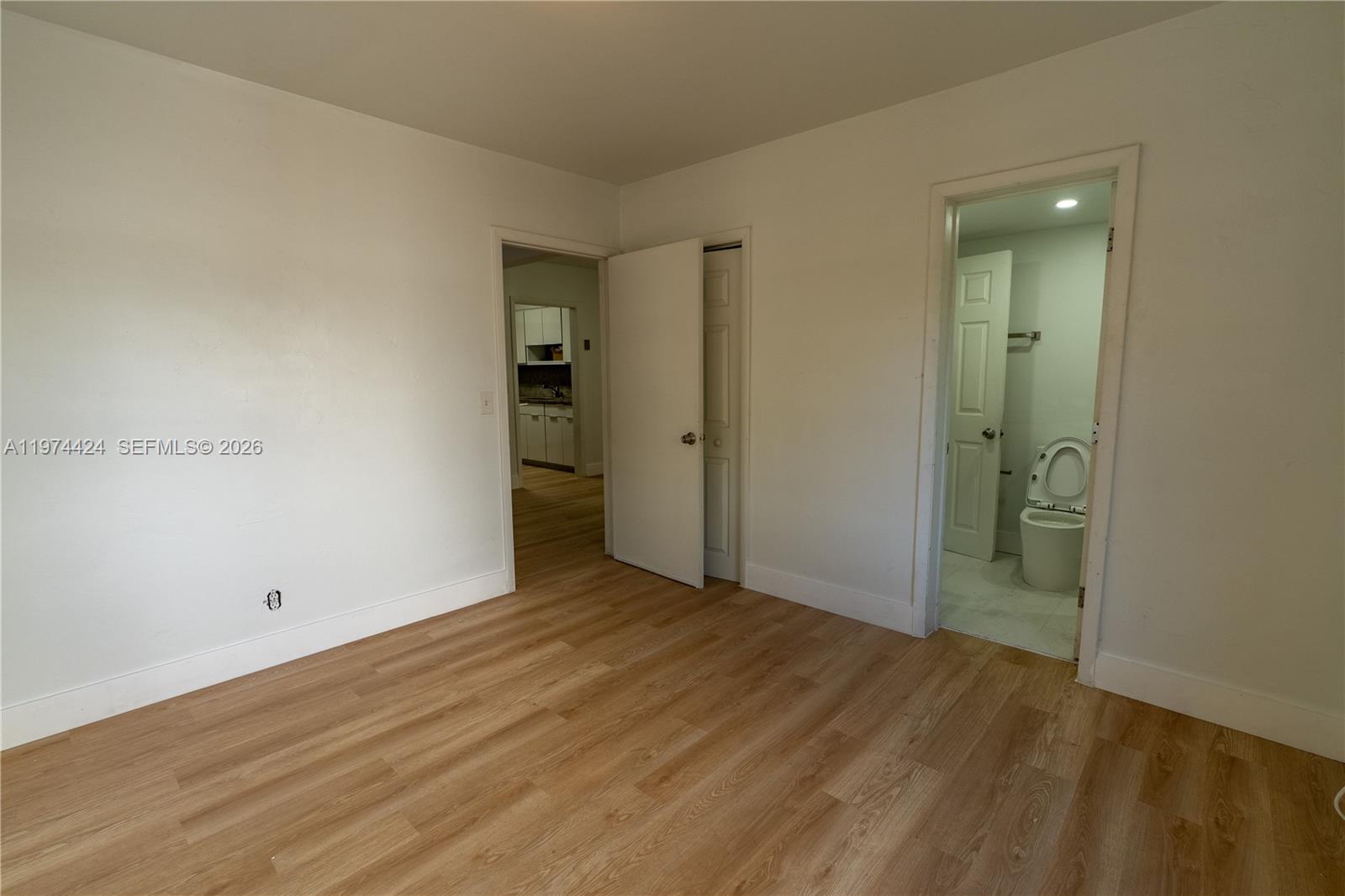 3665 SW 16th St # 3665