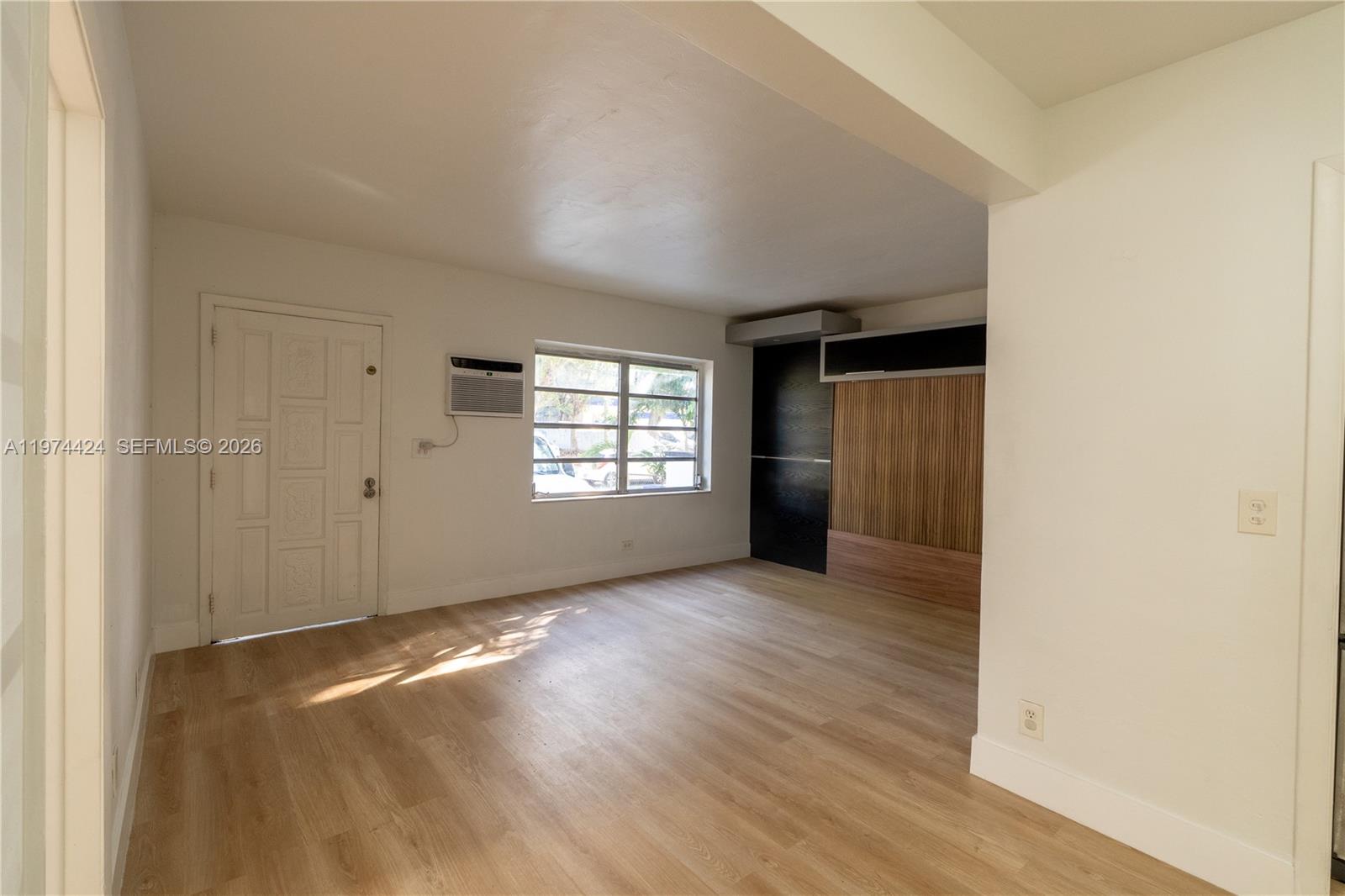 3665 SW 16th St # 3665