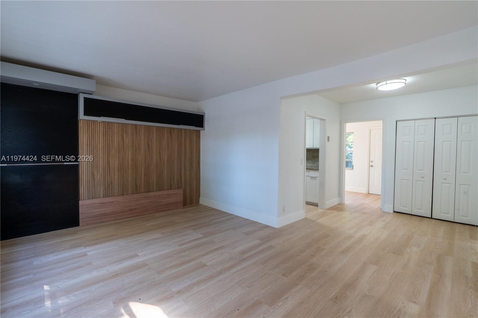 3665 SW 16th St # 3665