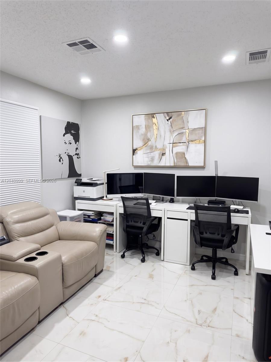 324 Patio Village Ter