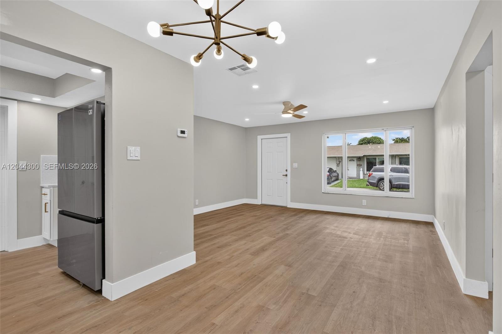 5711 NW 48th Ter