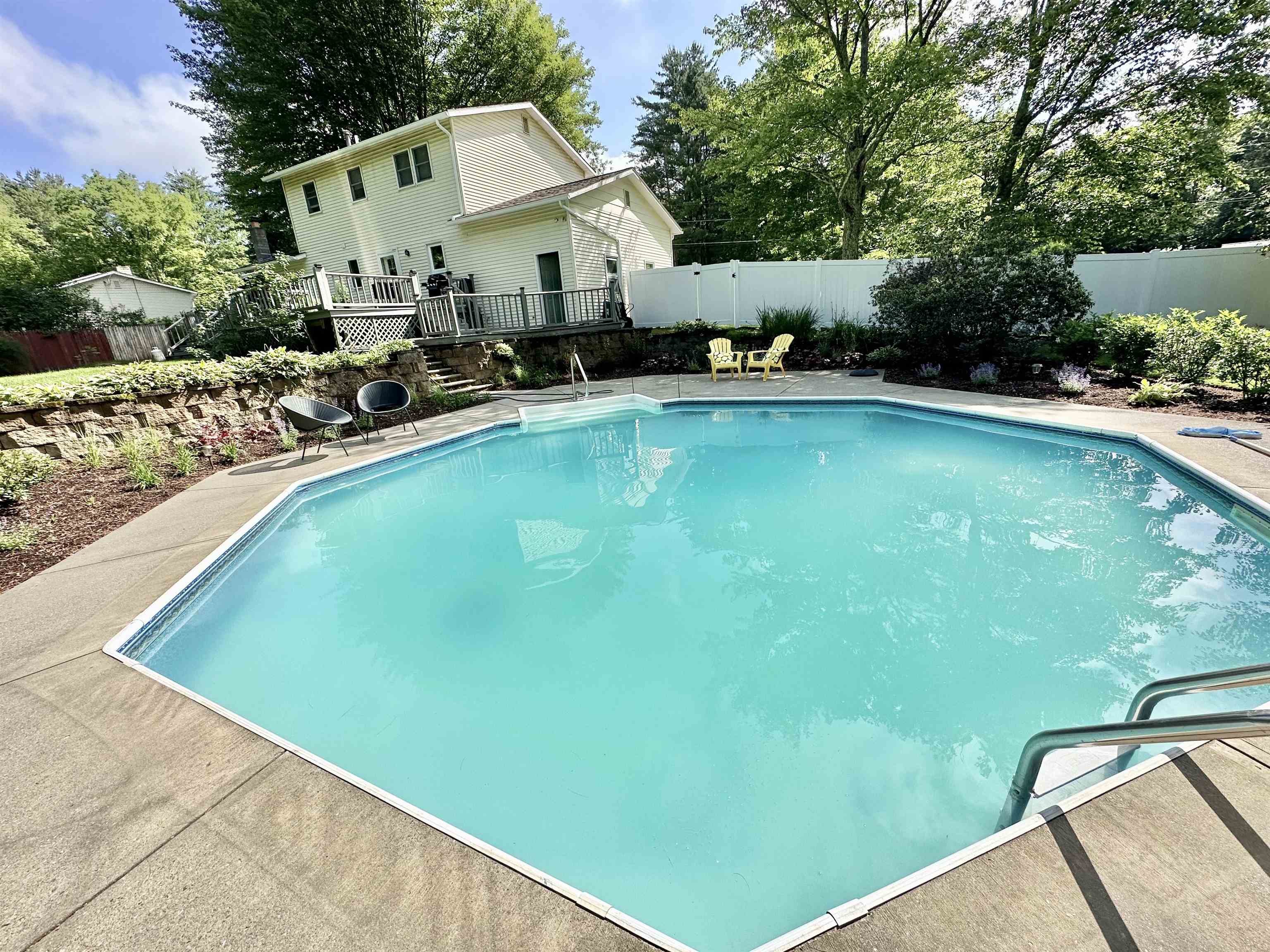 33 Pinewood Lane