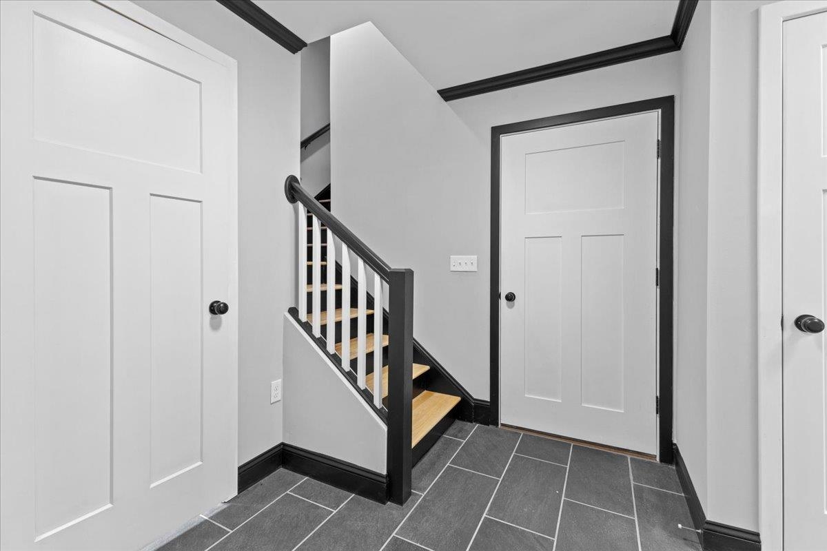 57 Wilcox Court Unit: 8