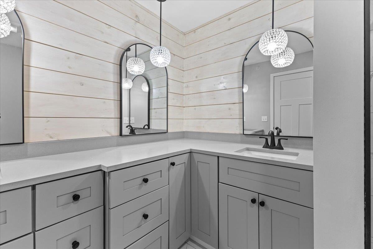 57 Wilcox Court Unit: 8