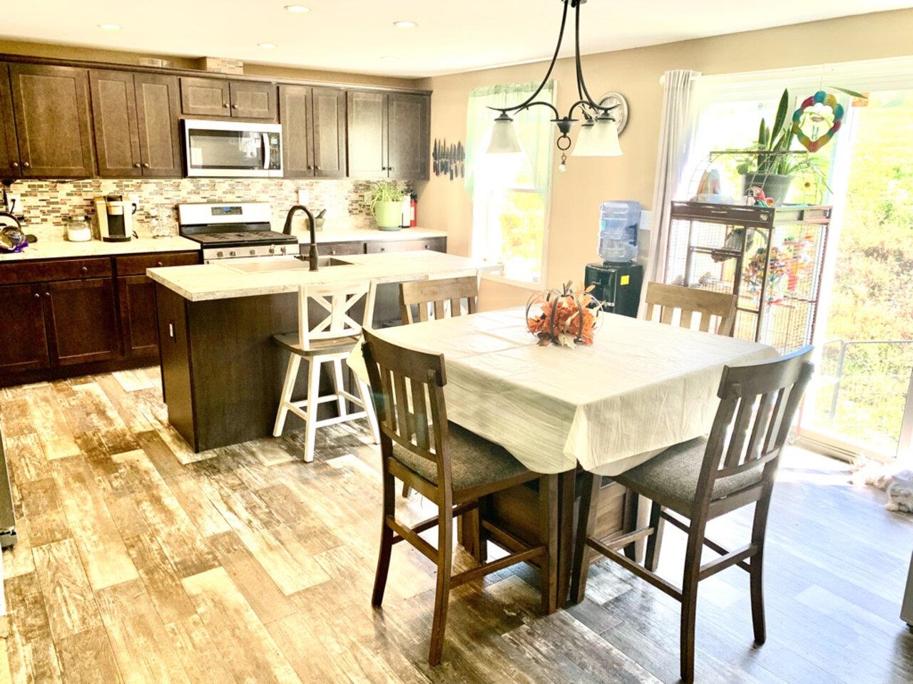 1035 Ryan Road