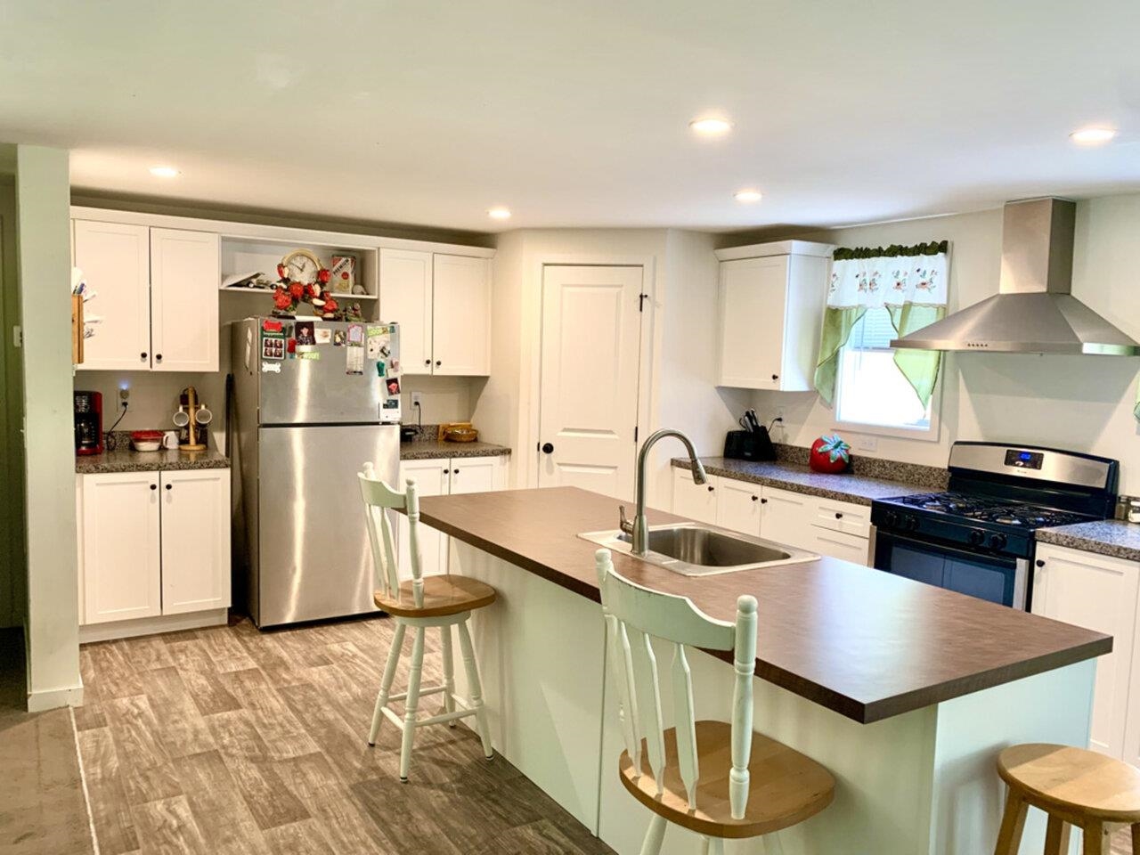 1033 Ryan Road