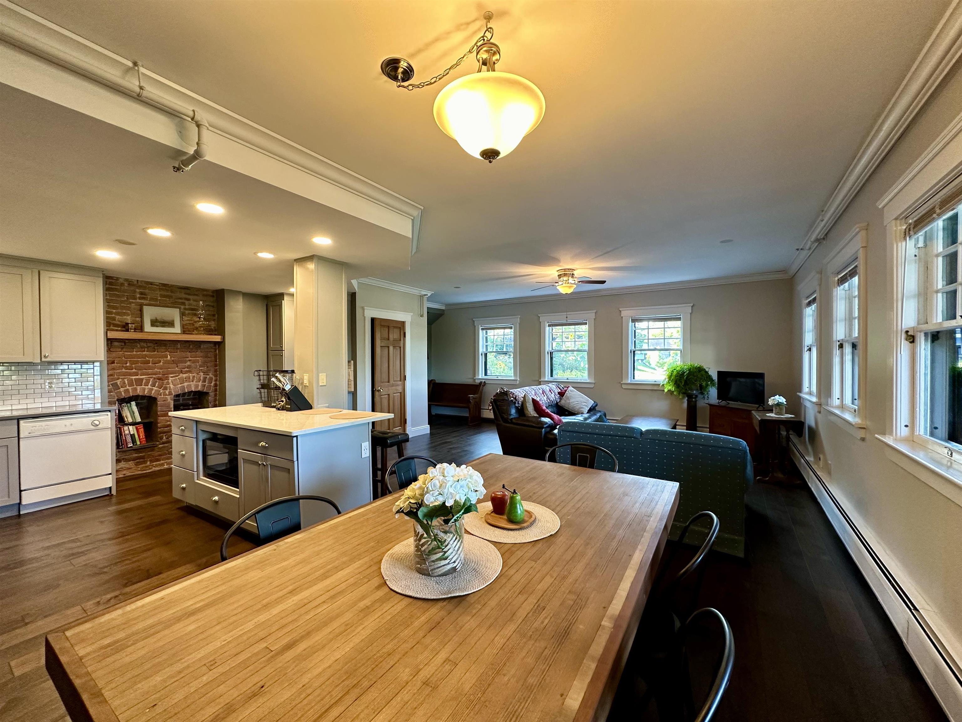 133 High Street Unit: 3